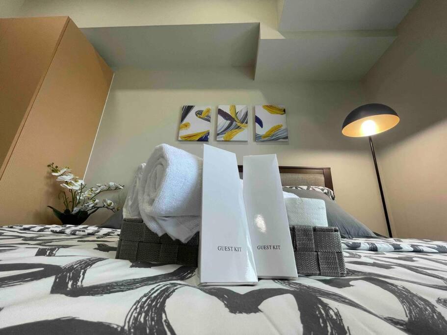 Luxe 1BR w/ Balcony @ Uptown Parksuites