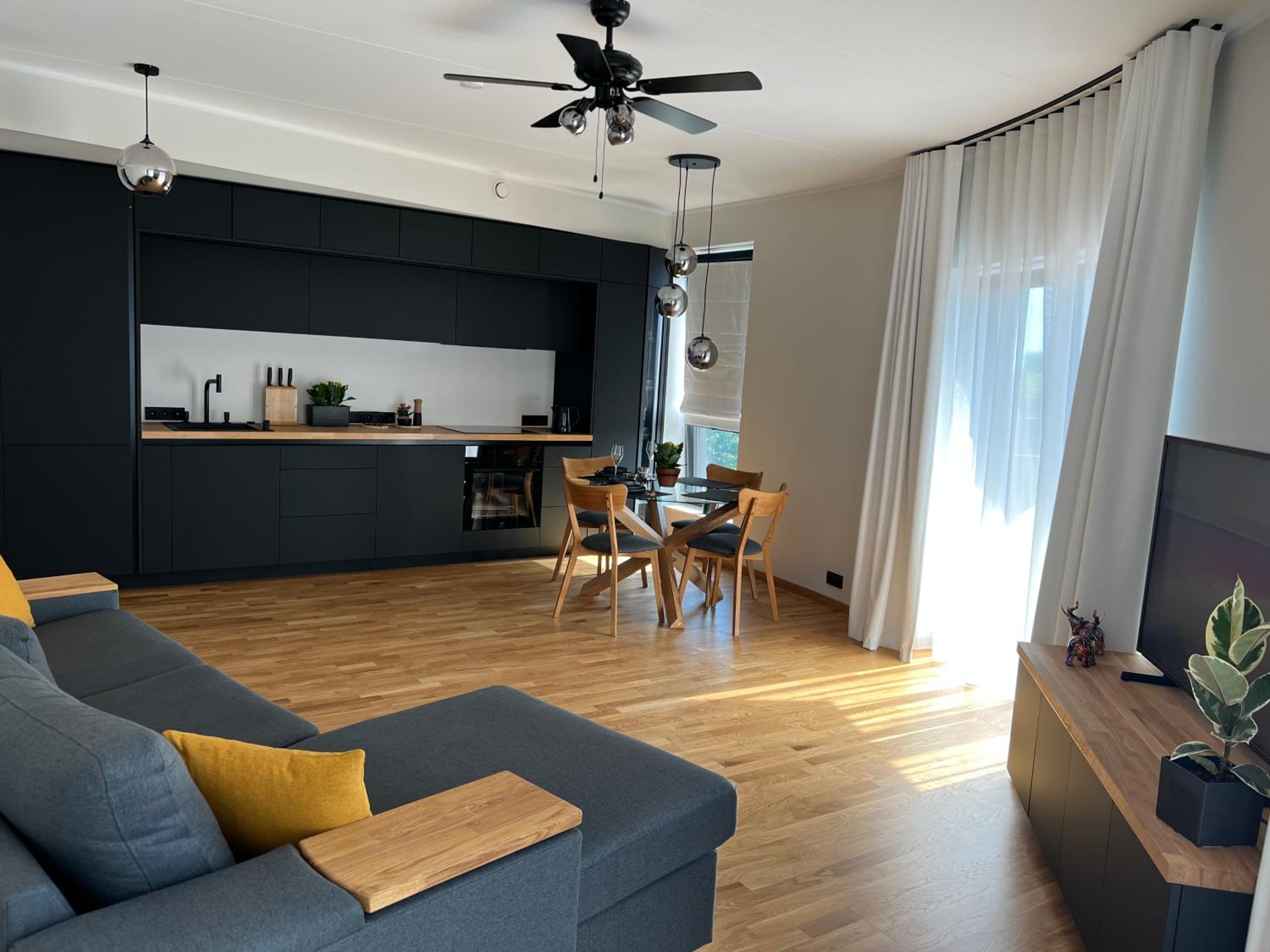 Kvartal Lux Apartment