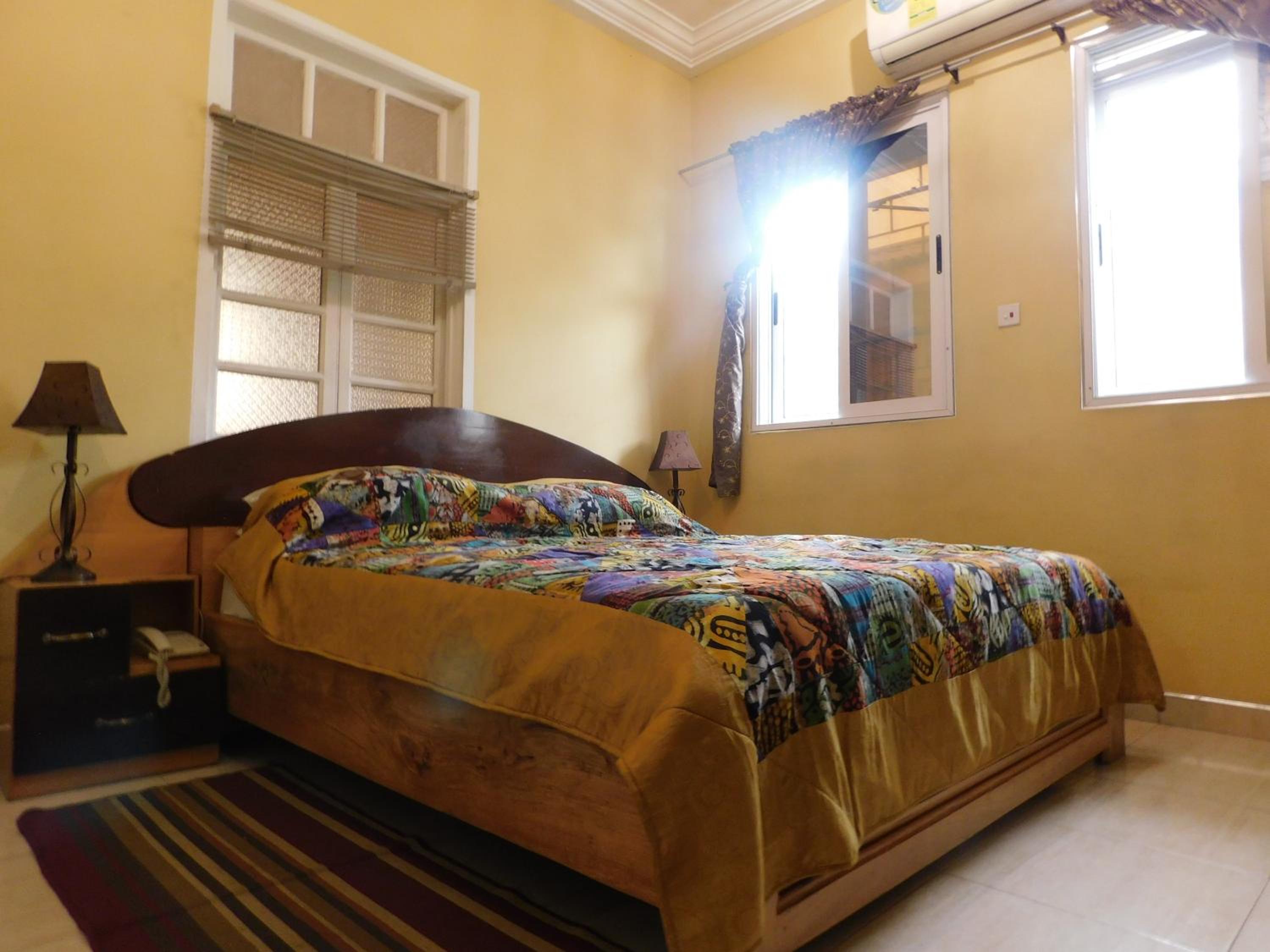Jesiwa B's Little Palace