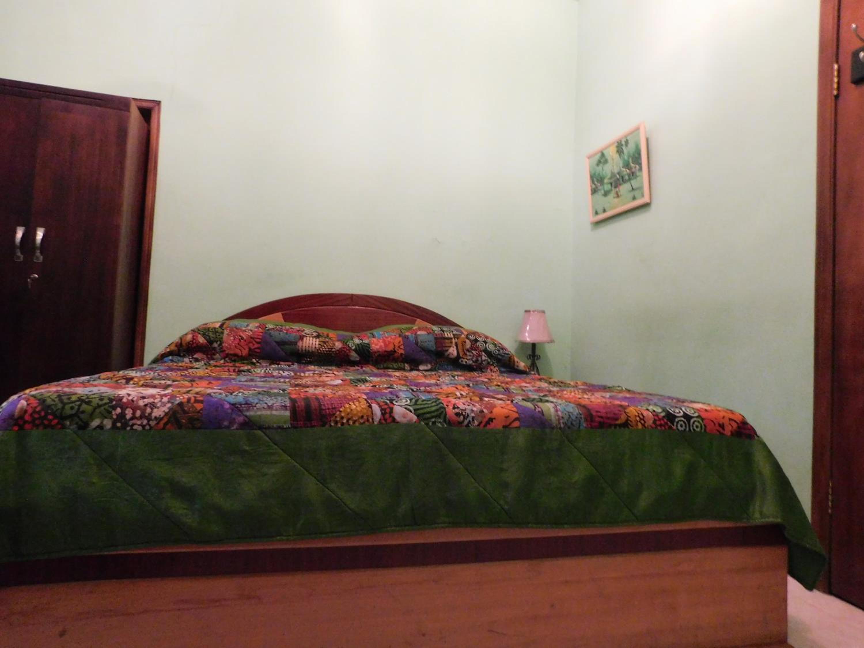 Jesiwa B's Little Palace