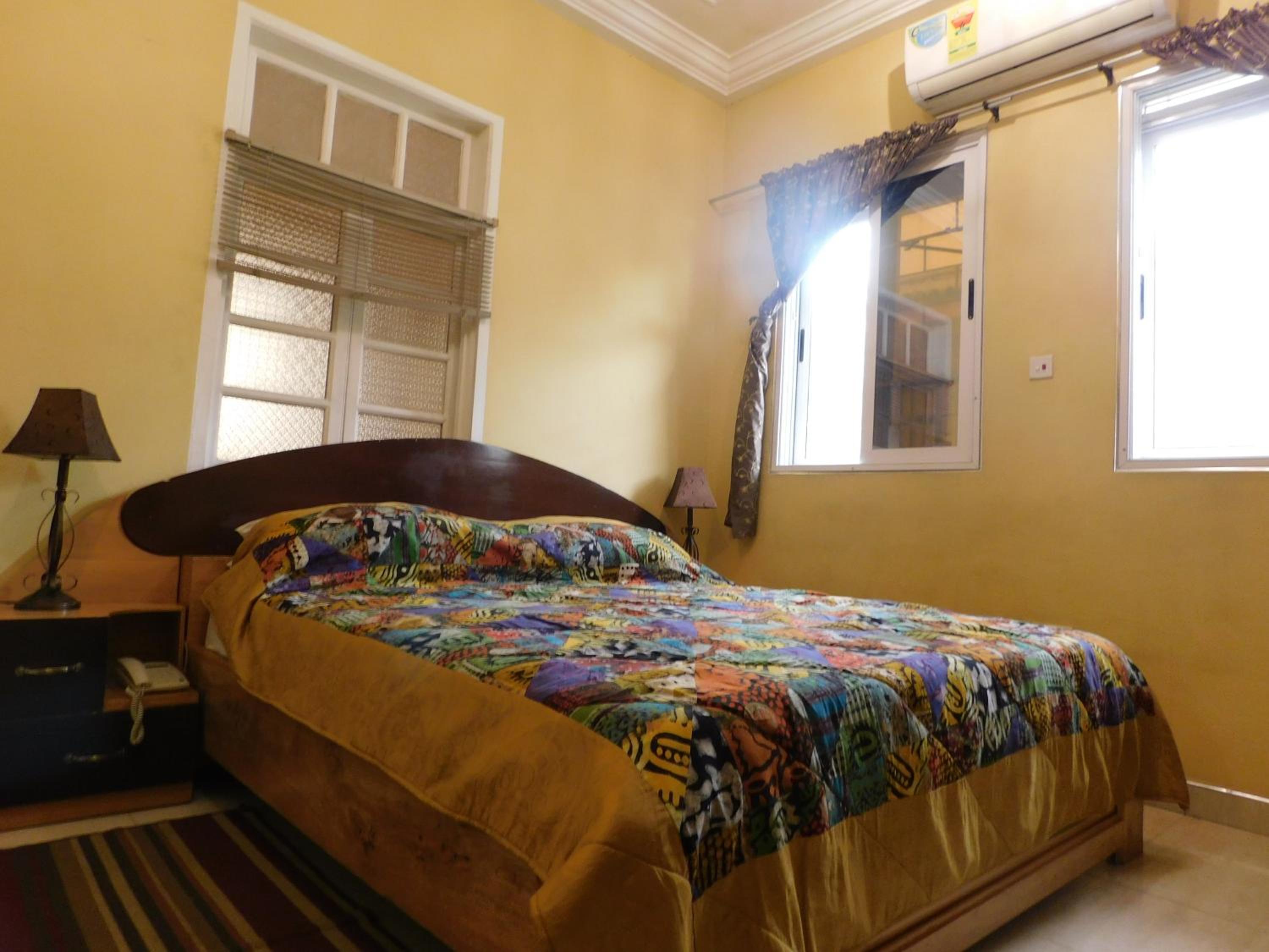 Jesiwa B's Little Palace