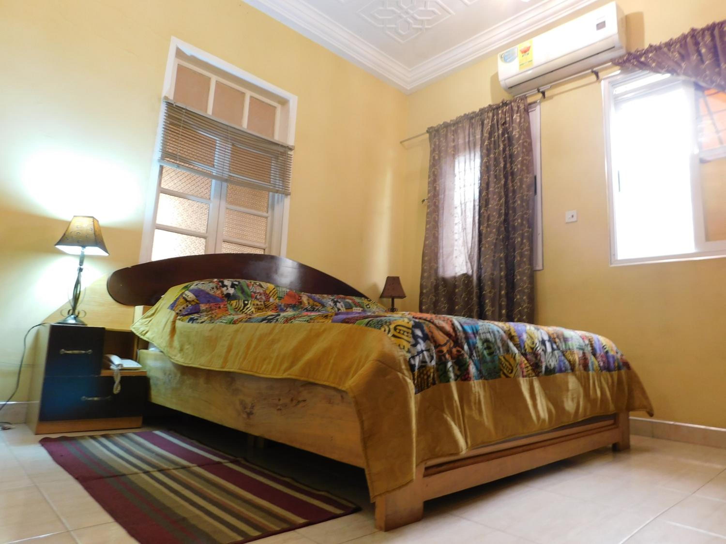 Jesiwa B's Little Palace