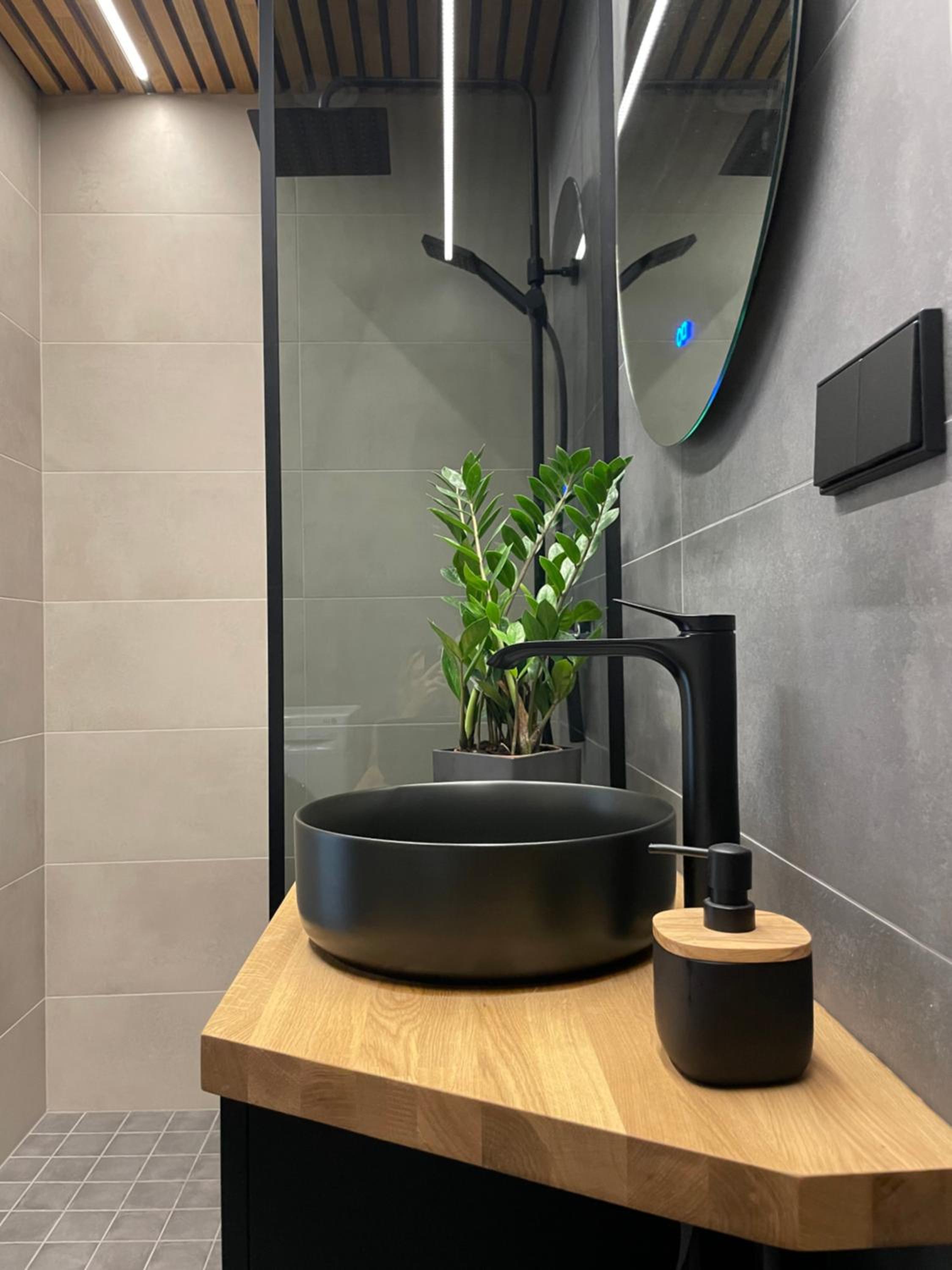 Kvartal Lux Apartment
