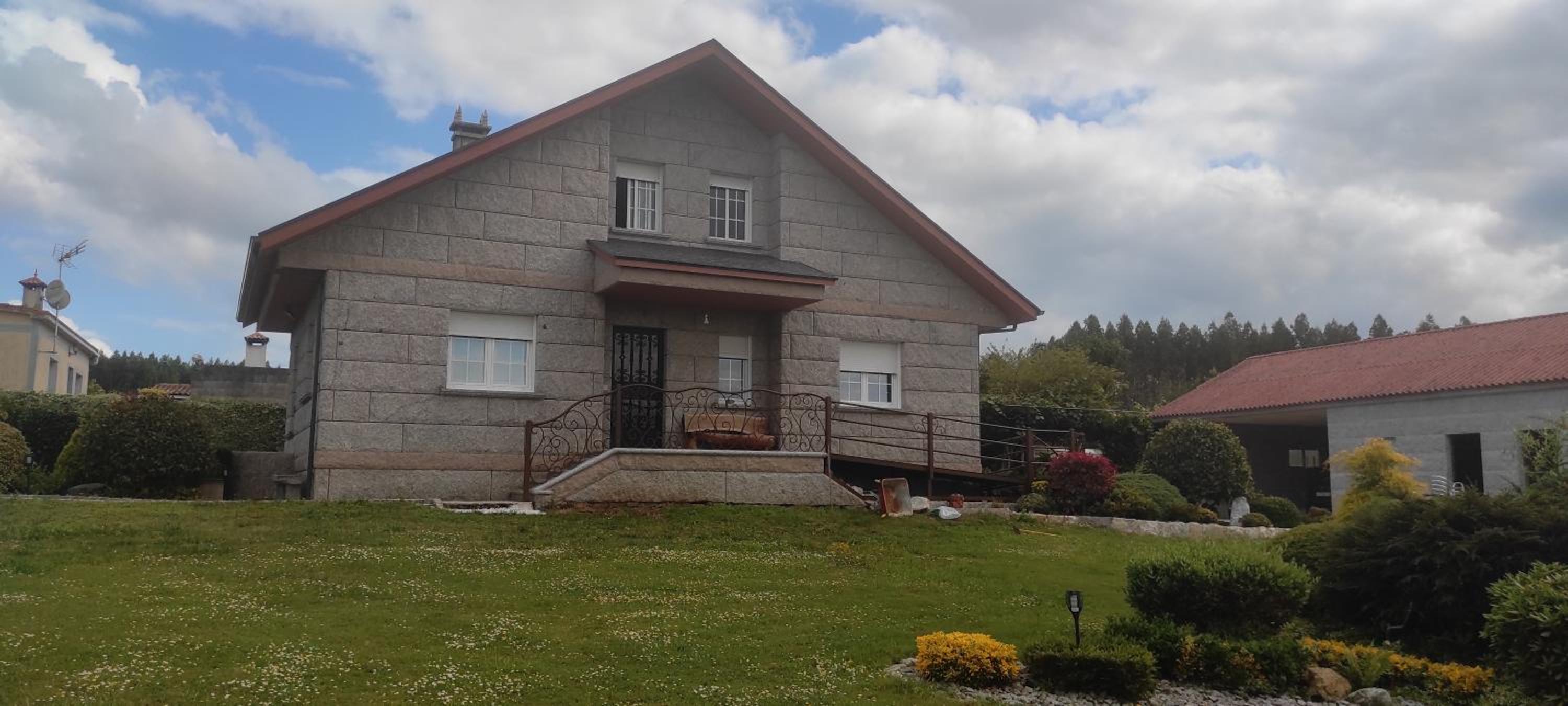 Toxiños Lavacolla photo 3