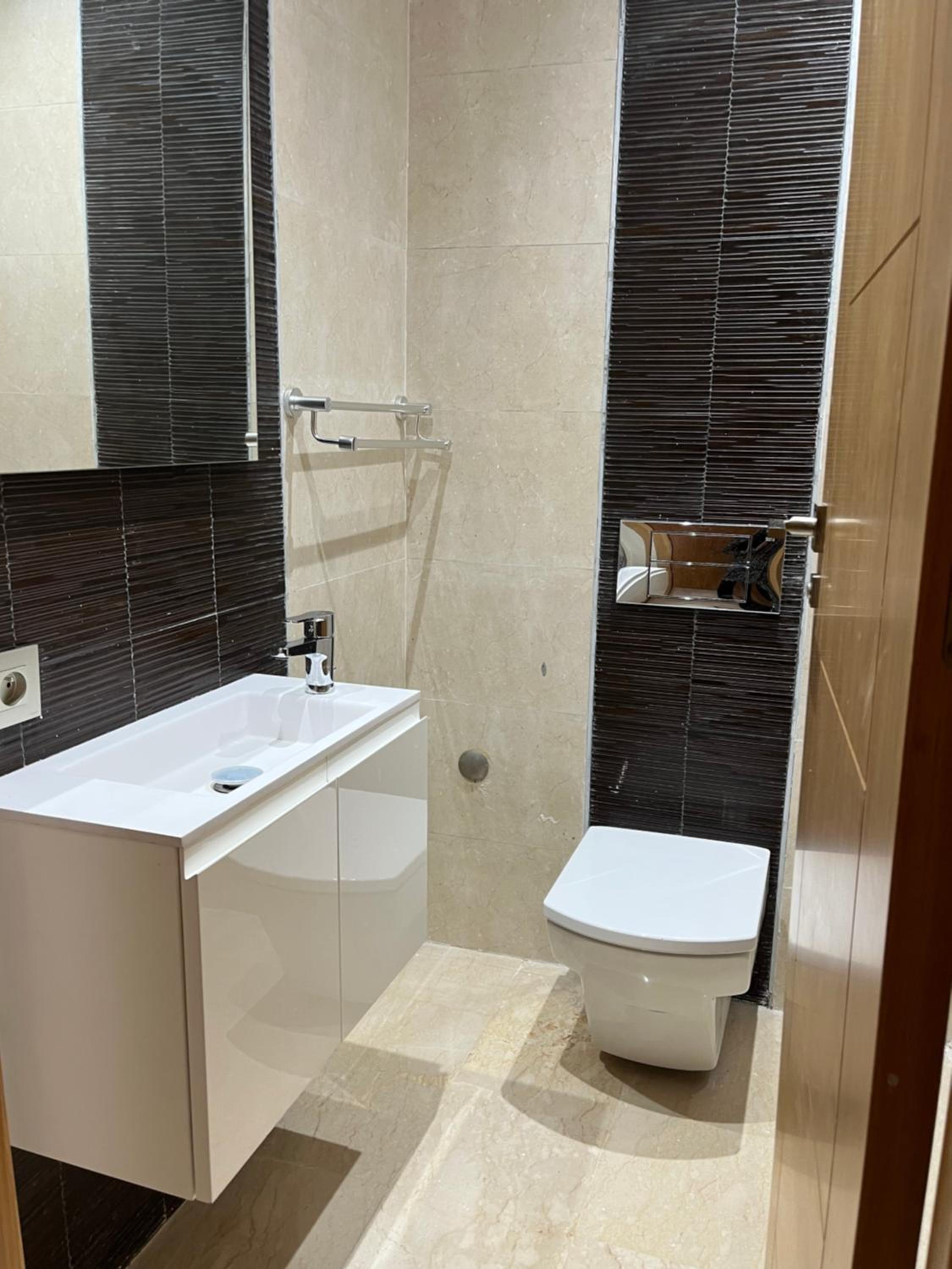 Appartement luxueux de 2 chambres et salon pour 4 adultes à Malabata Tanger