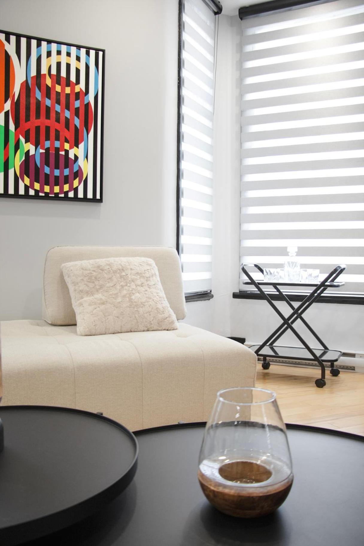 Eat, Explore & Enjoy Downtown Montreal at this Sleek City Escape located in Plateau Mont-Royal - Apt 4