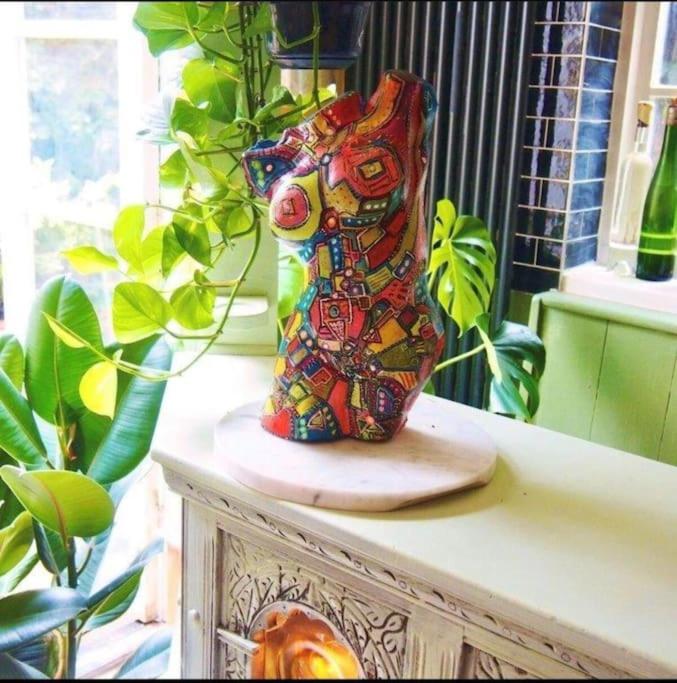 Gorgeous Grade II Listed Georgian House - Leafy Square Views - Central London