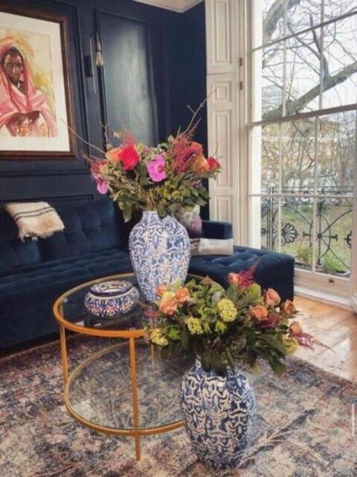 Gorgeous Grade II Listed Georgian House - Leafy Square Views - Central London