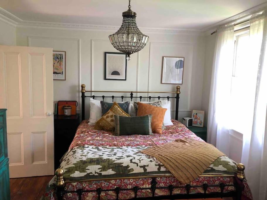 Gorgeous Grade II Listed Georgian House - Leafy Square Views - Central London