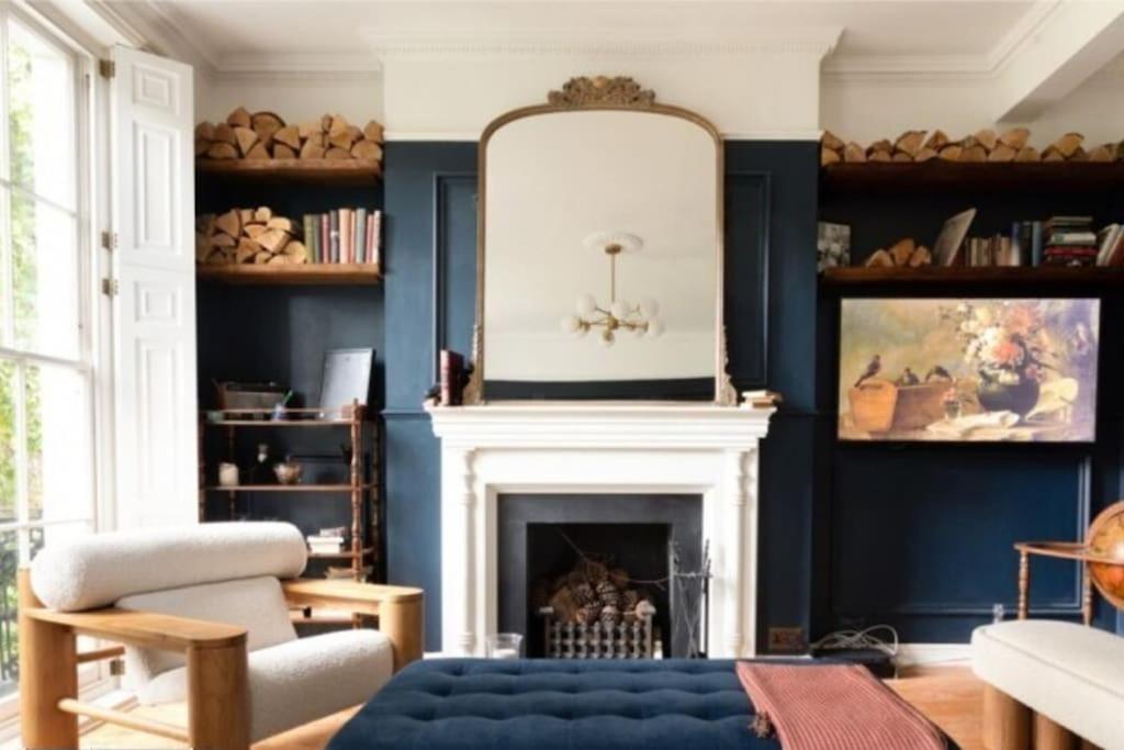 Gorgeous Grade II Listed Georgian House - Leafy Square Views - Central London