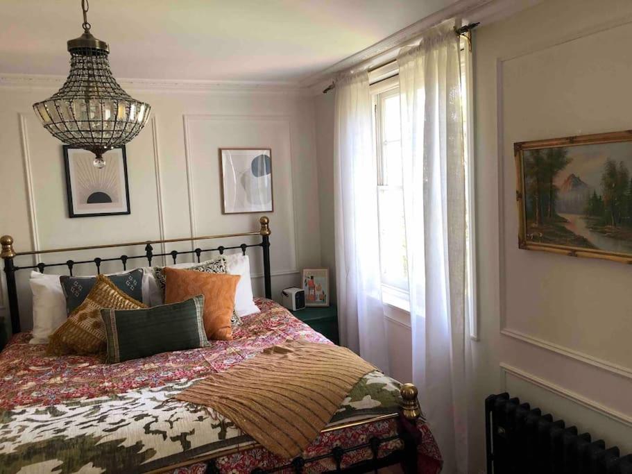 Gorgeous Grade II Listed Georgian House - Leafy Square Views - Central London