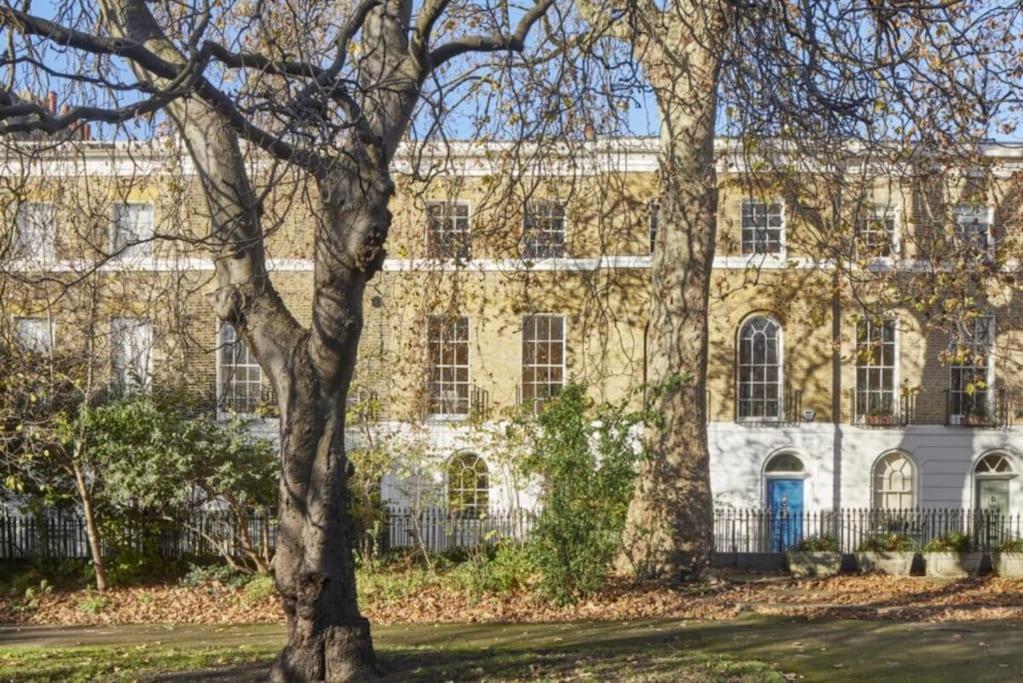 Gorgeous Grade II Listed Georgian House - Leafy Square Views - Central London