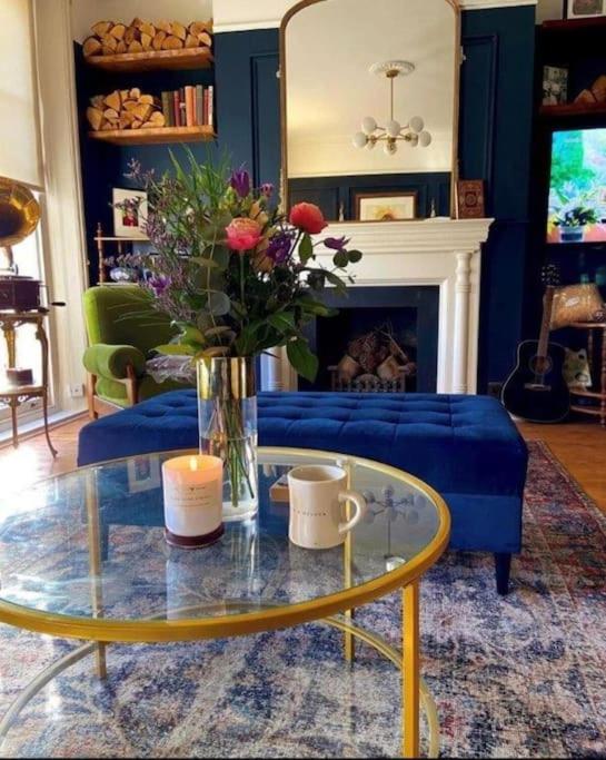 Gorgeous Grade II Listed Georgian House - Leafy Square Views - Central London