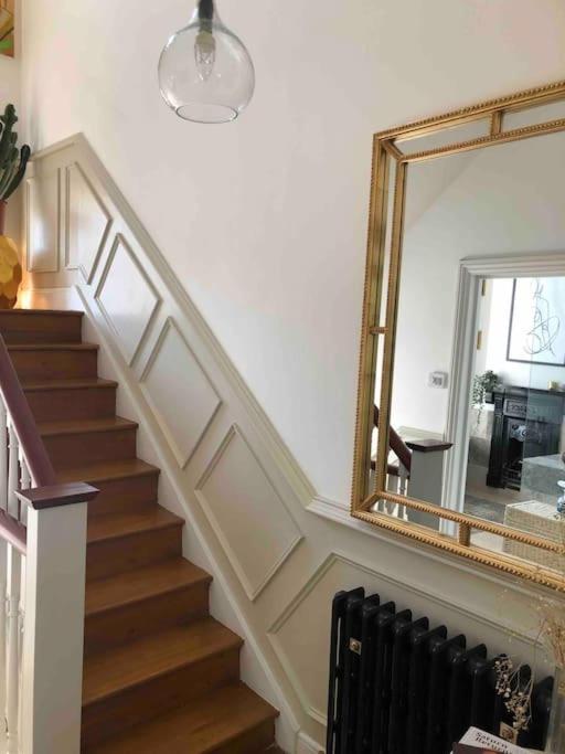 Gorgeous Grade II Listed Georgian House - Leafy Square Views - Central London