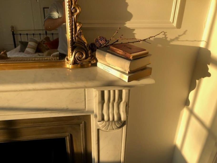 Gorgeous Grade II Listed Georgian House - Leafy Square Views - Central London