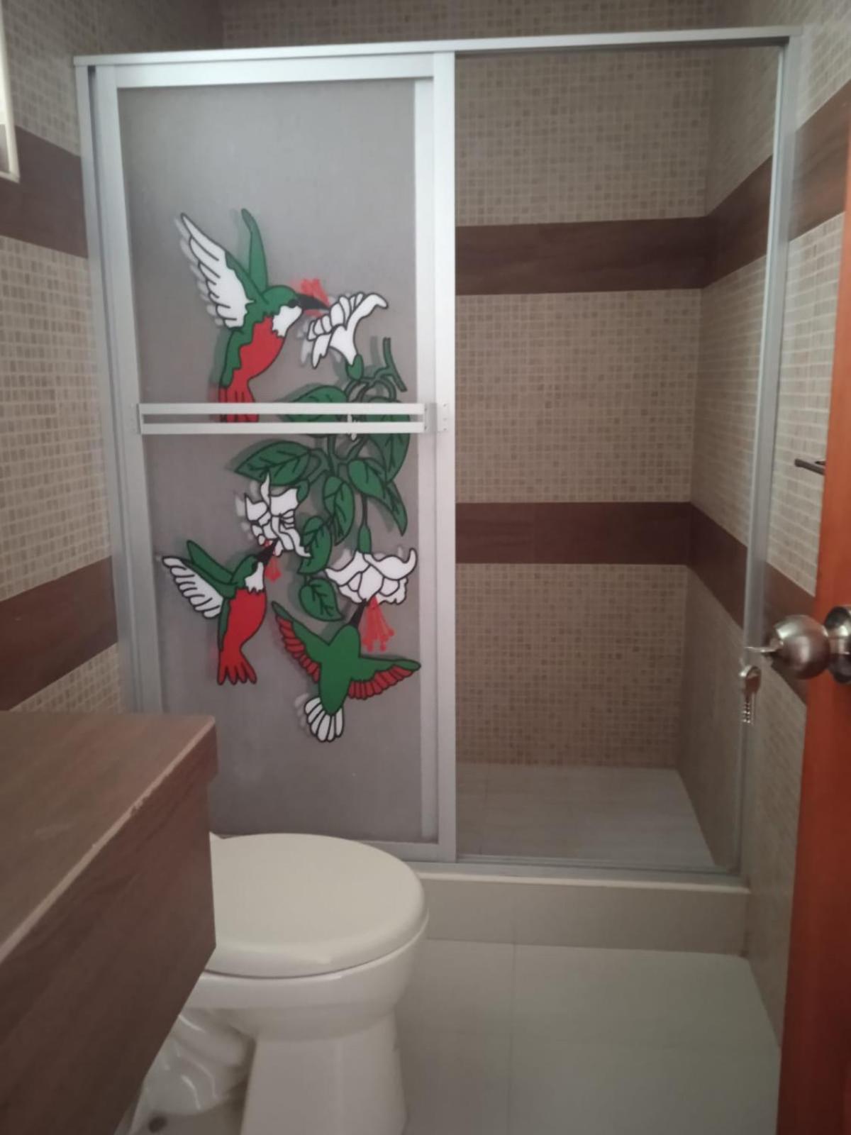 Departamento grande 4 dormitorios, 3 baños con garage gratuito