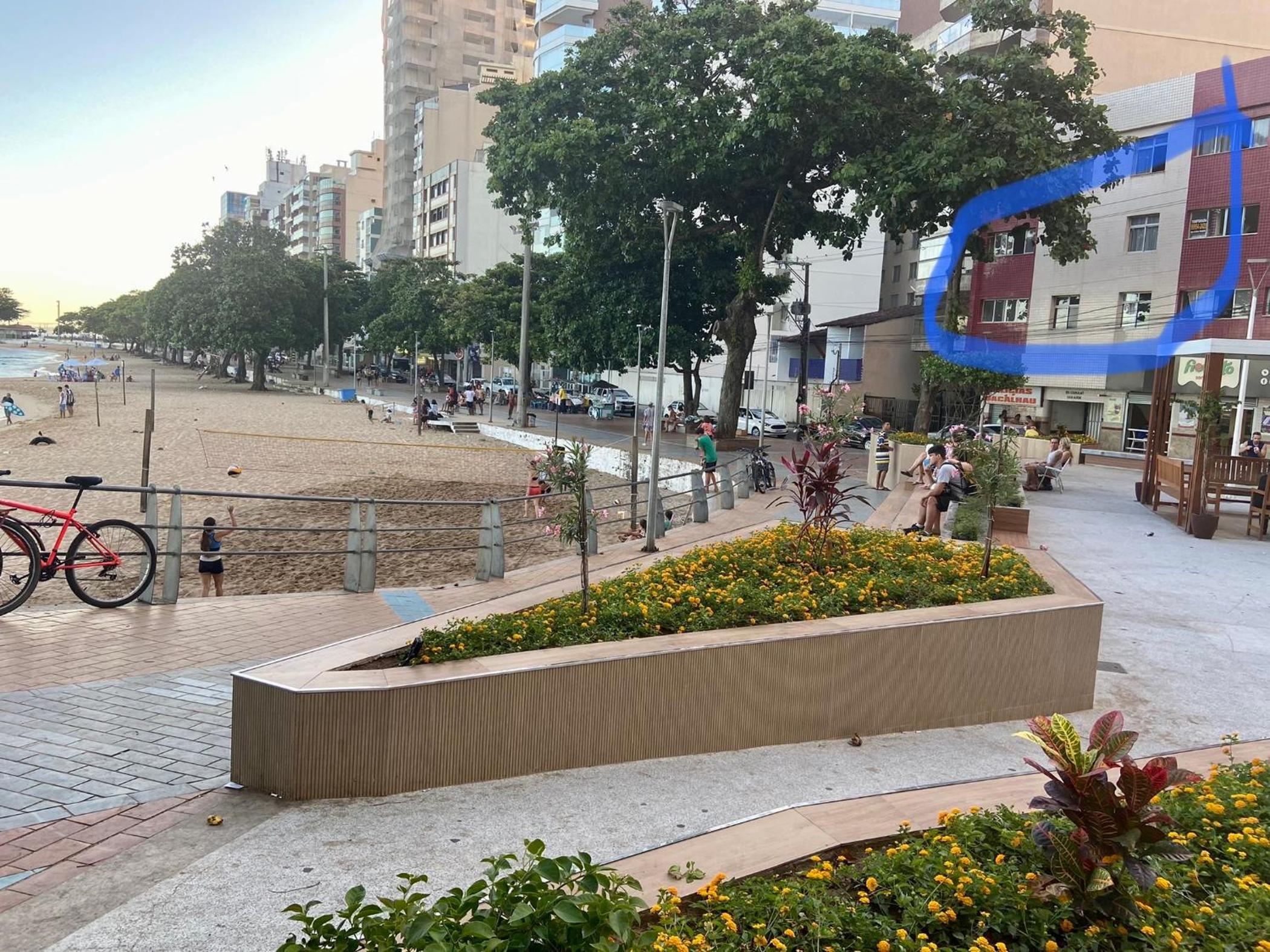 Beira mar da Praia das Castanheiras
