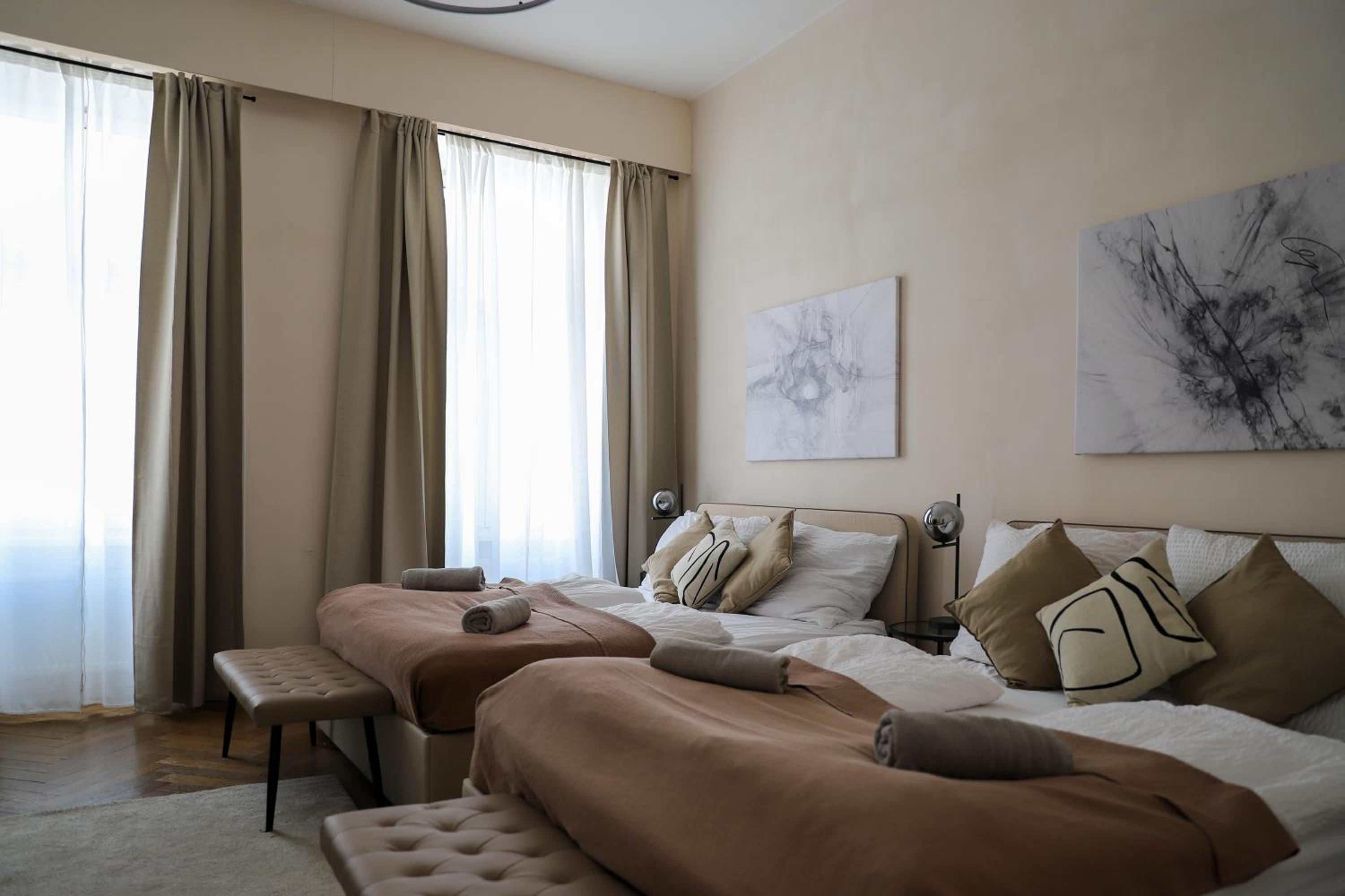 Spacious Apartment, 3 min to U6 Alserstraße