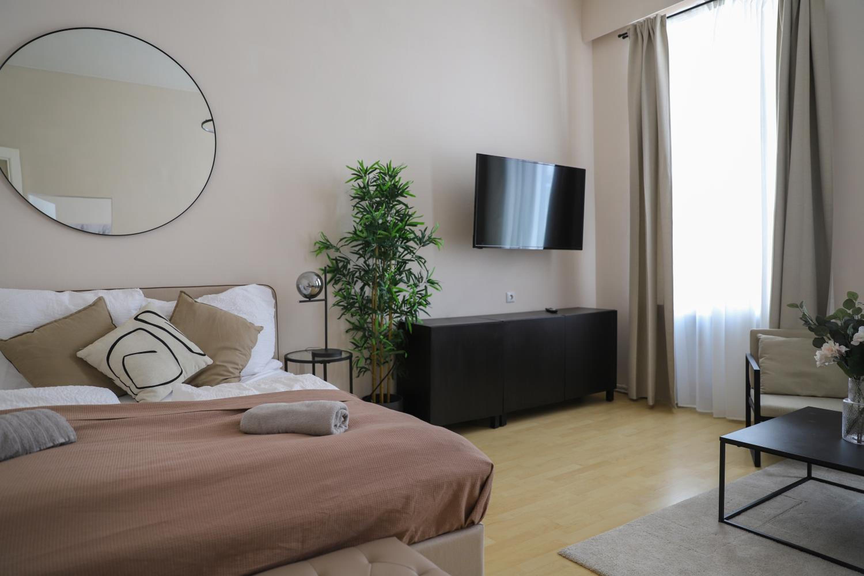 Spacious Apartment, 3 min to U6 Alserstraße