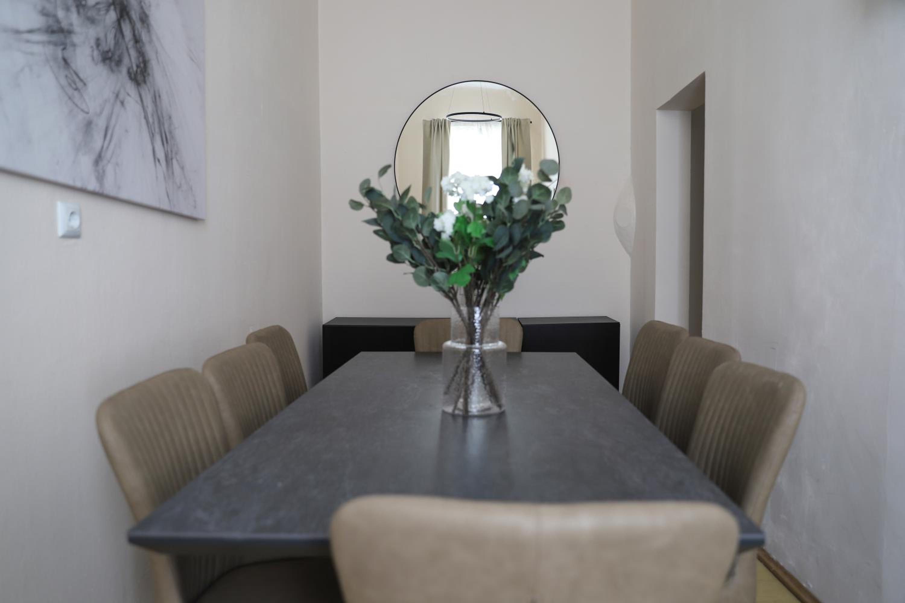 Spacious Apartment, 3 min to U6 Alserstraße