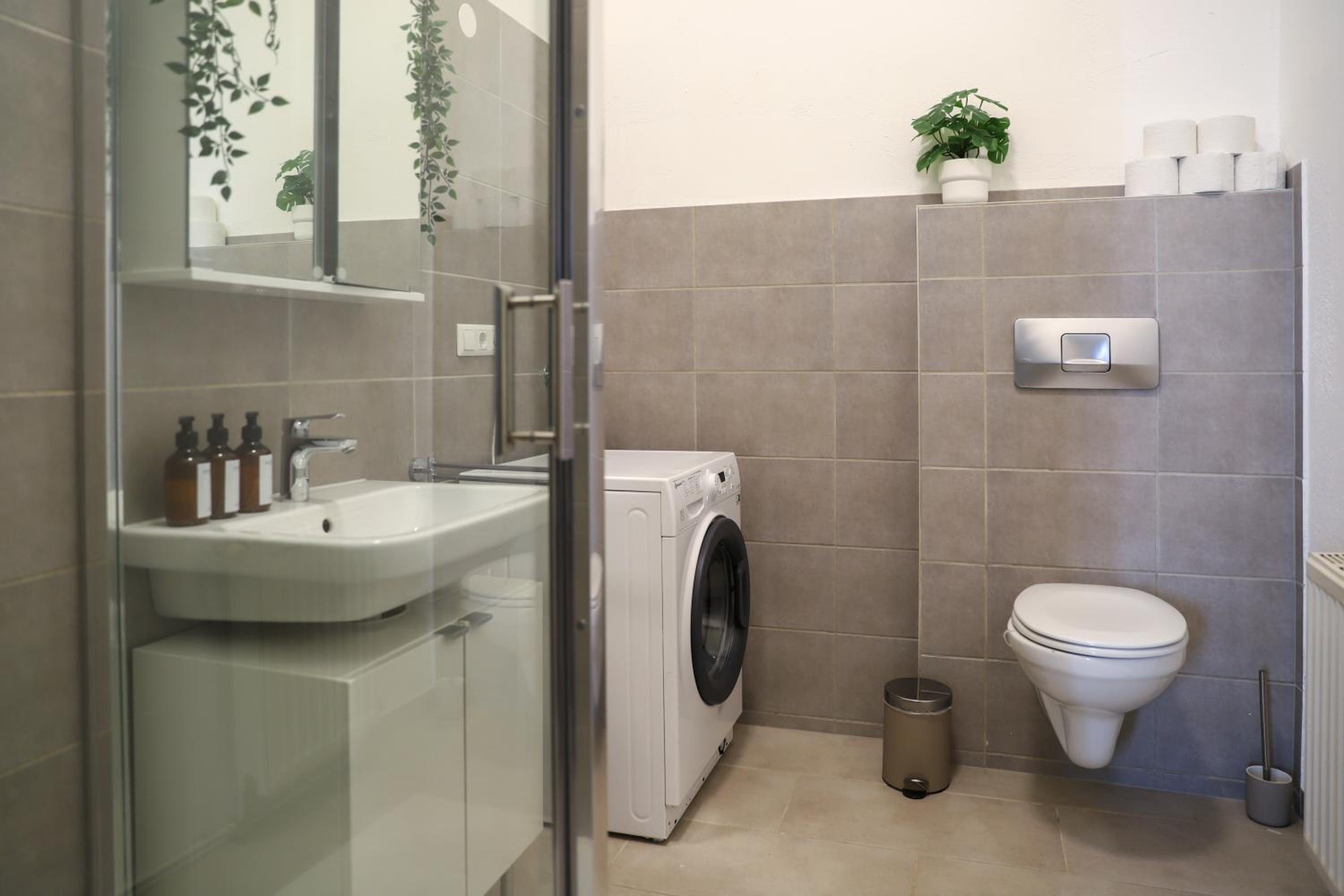 Spacious Apartment, 3 min to U6 Alserstraße