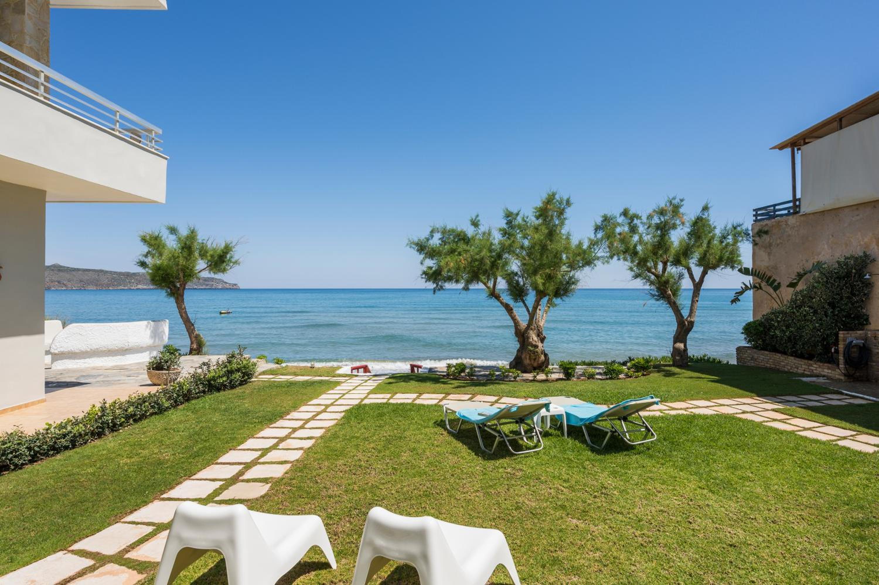 Hermes Beach Front