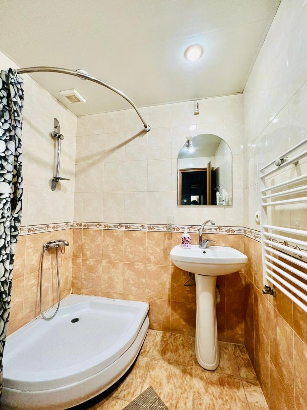 Best Location, Nice 2 Bedroom & 2 Bathroom Apartment on Sayat Nova Ave, Next to Opera