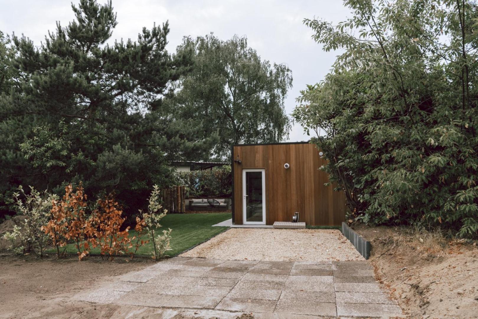 Imagine Tiny House 325 op Camping GT te Balen
