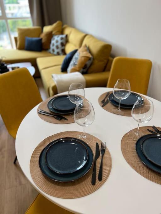 Sunny apartment in Bellicity complex