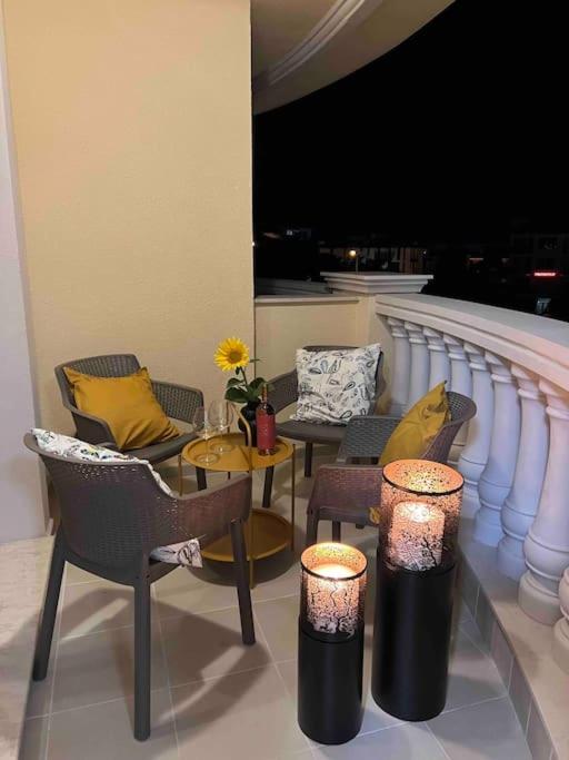 Sunny apartment in Bellicity complex