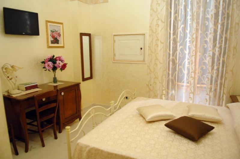 BED AND BREAKFAST SANTA LUCIA view 5