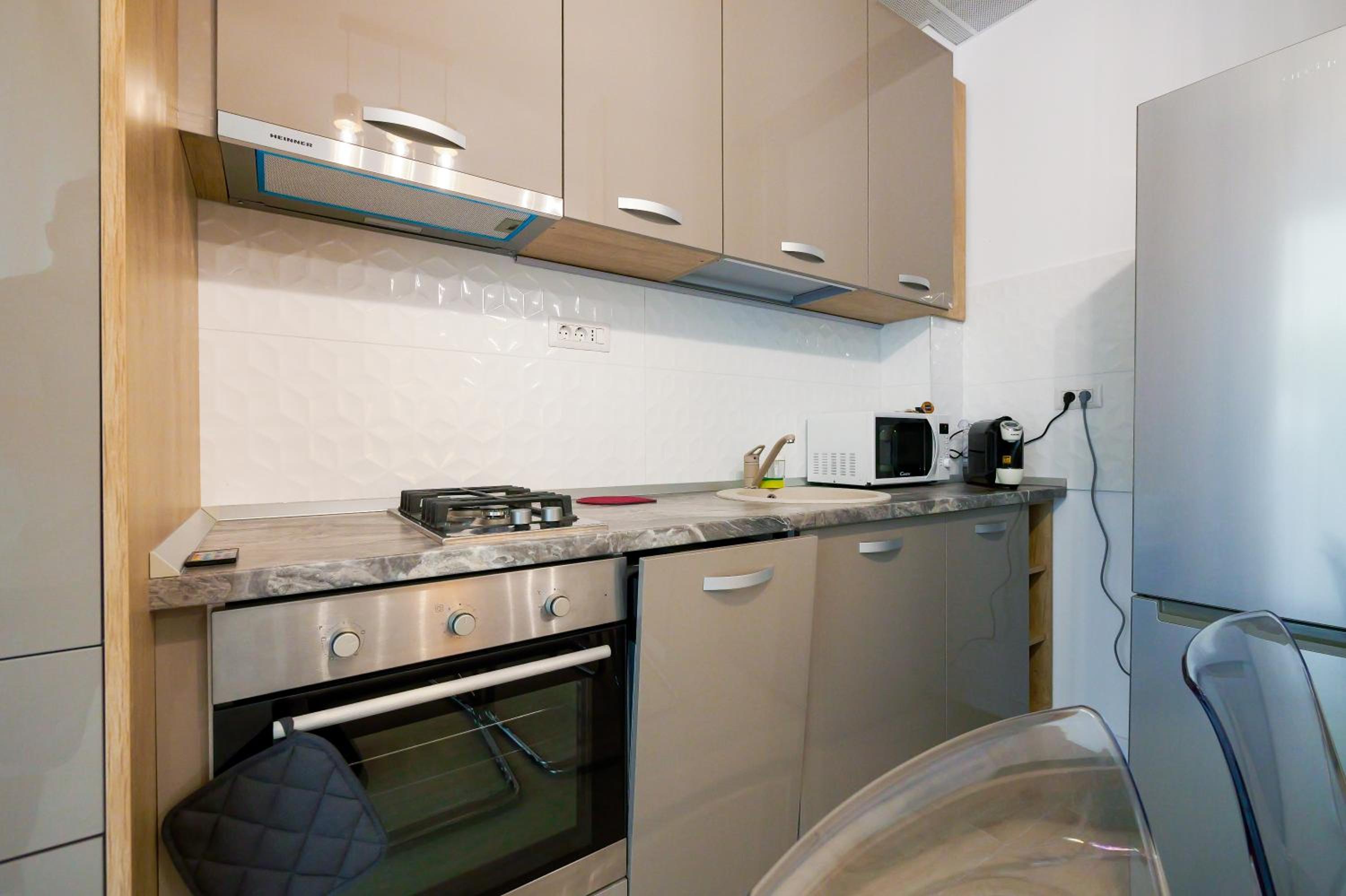 Green Luxury Apartment Lake On view 2