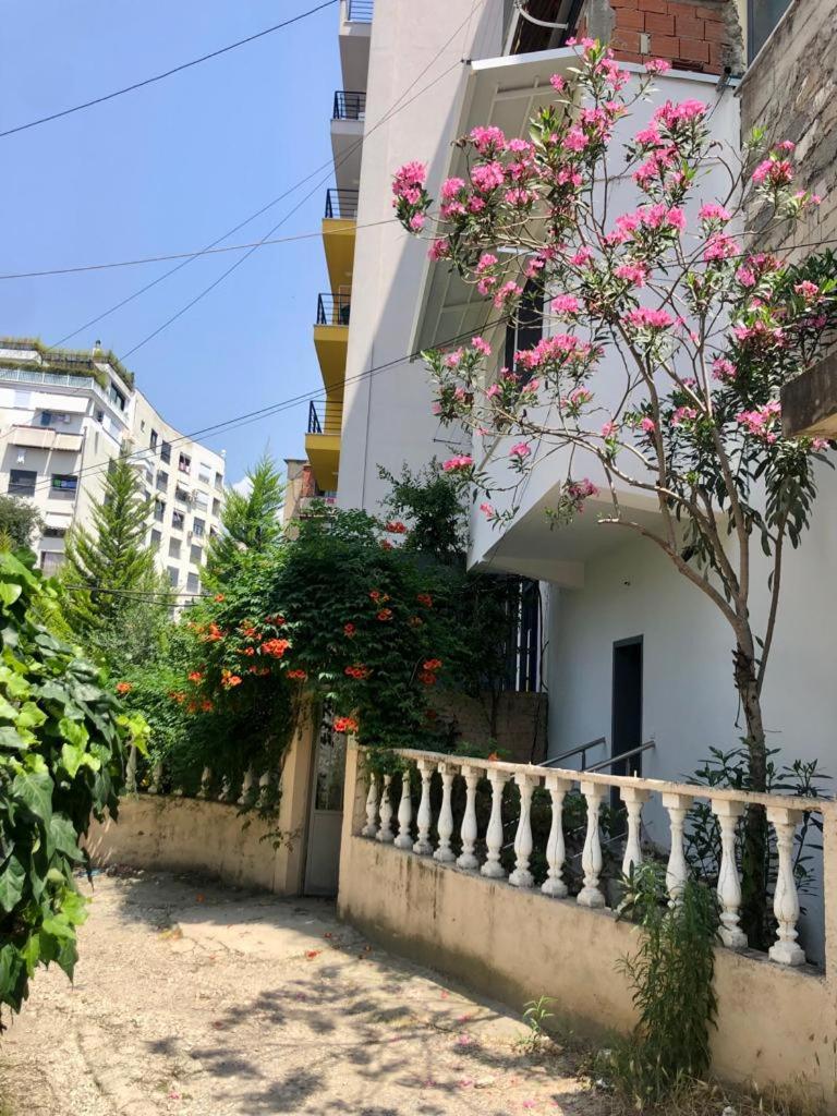 MJolly Apartment