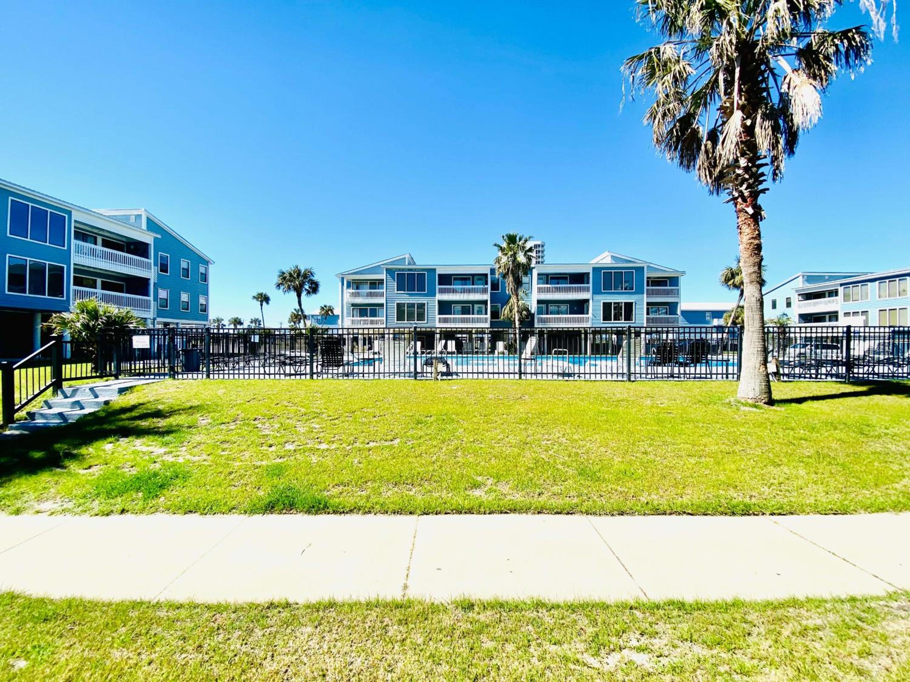 Sea Oats B106 by ALBVR - Pet Friendly - Great renovation and tons of space in this condo - Outdoor Pools, Pier, and Dedicated Beach Access view 4