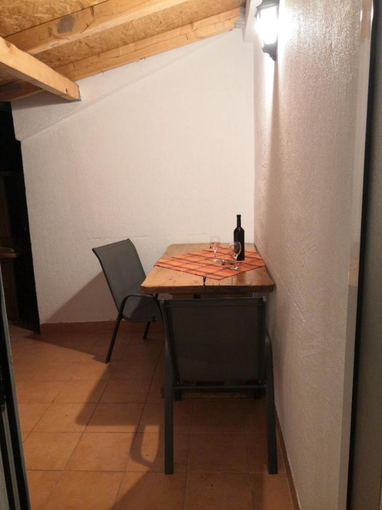 Photo 51