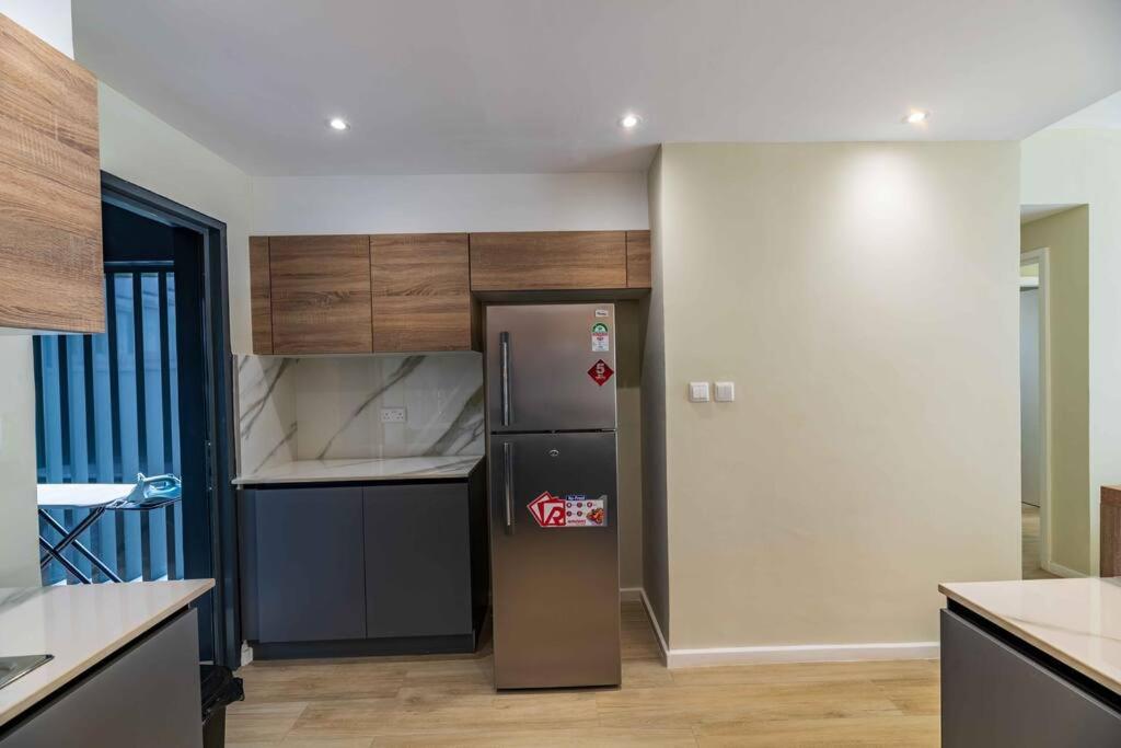 Riverside Square Luxury 2bed Apt with pool and gymn near Westlands view 5