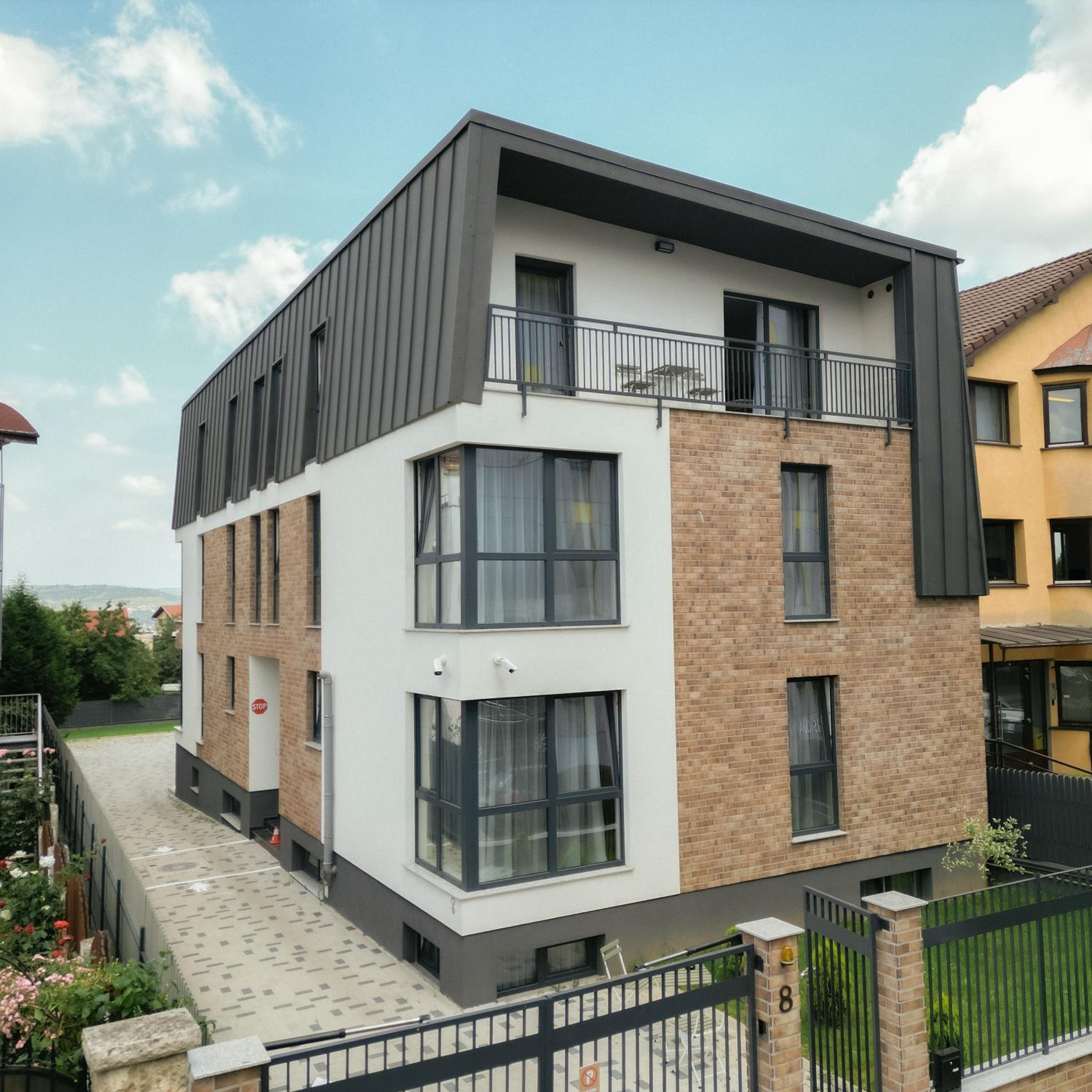 Hotel ZEN Garden Apartments - Image 1