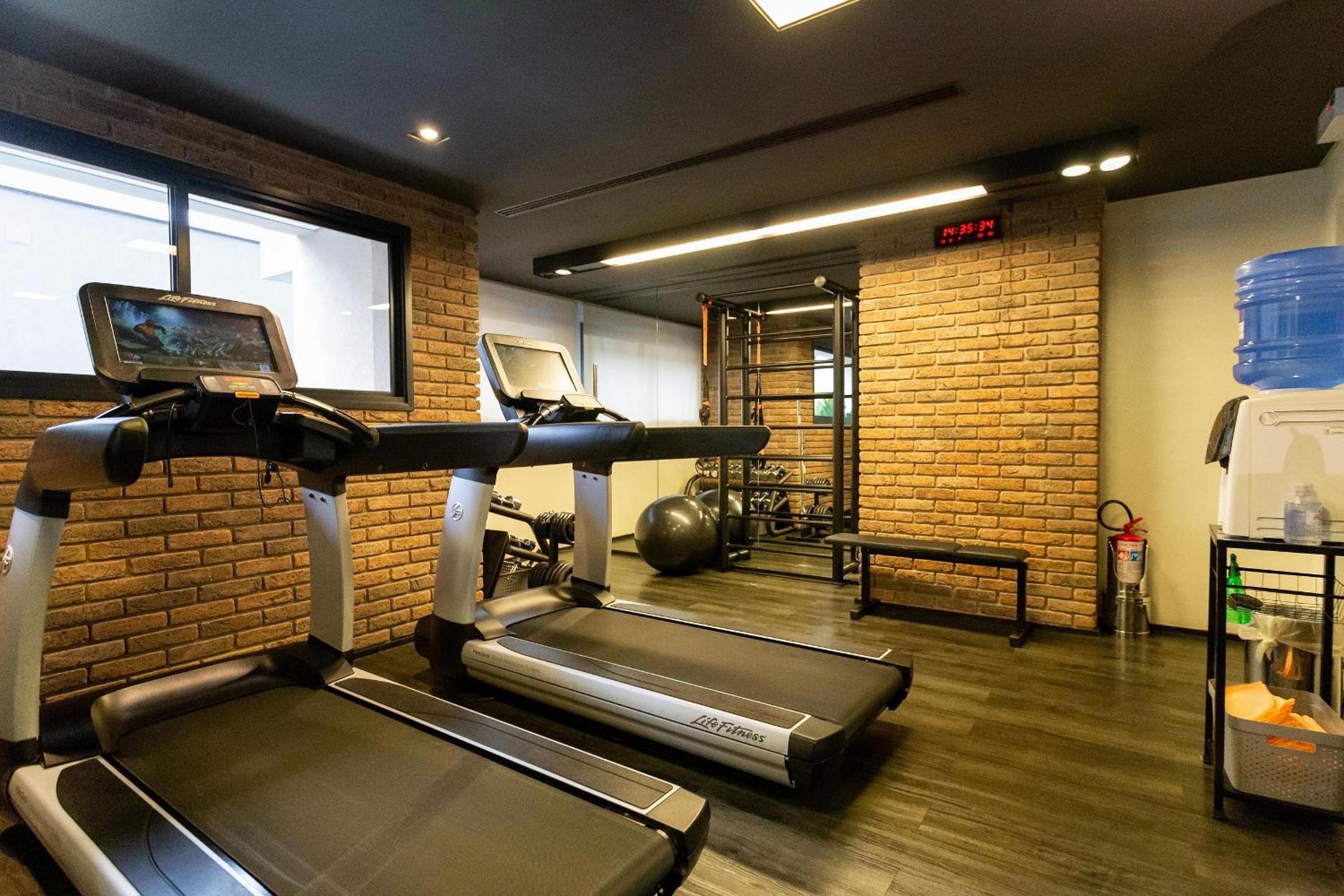 Condominium in Vila Madalena with leisure and garage
