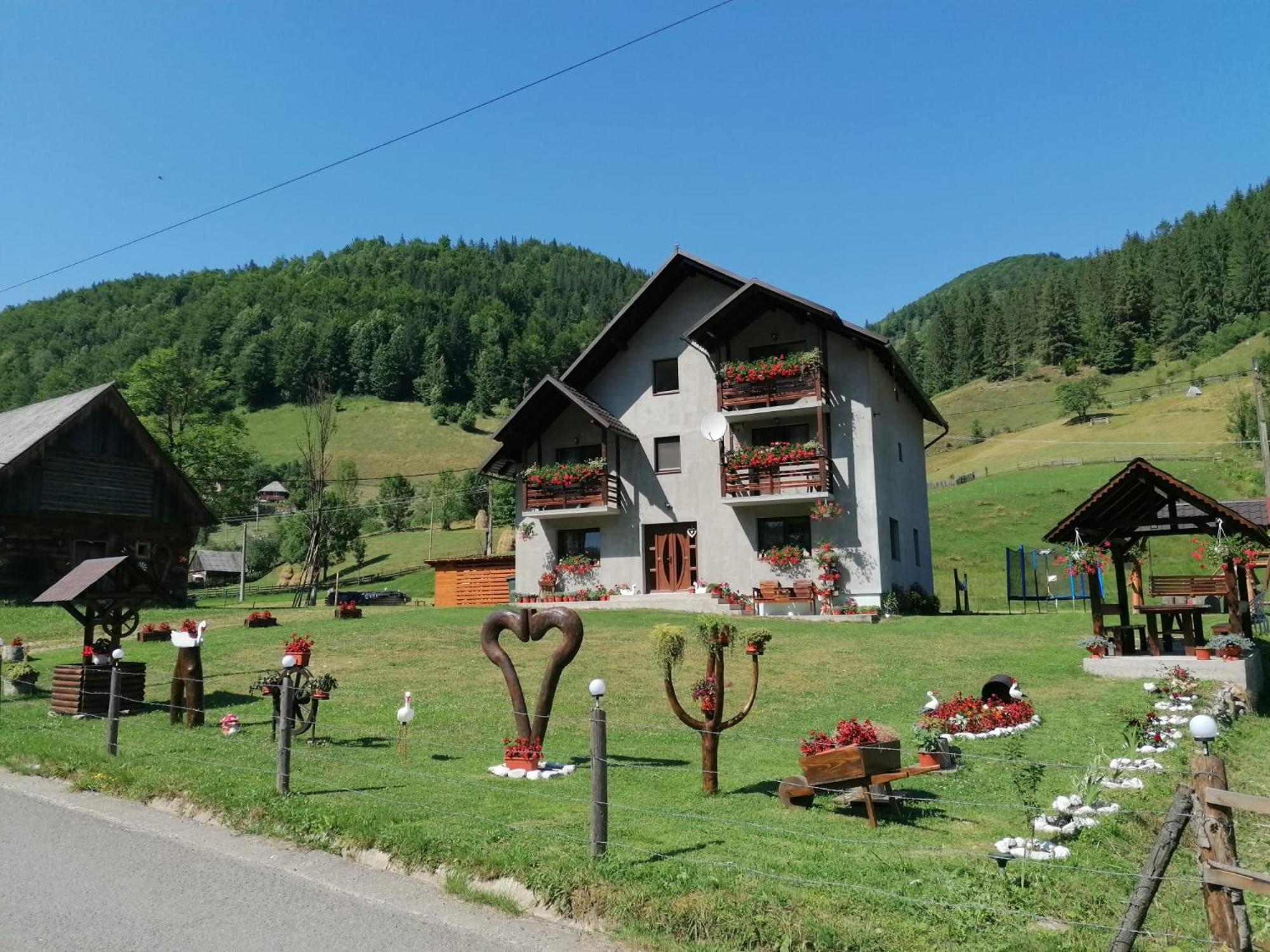 Cabana Inima Munților