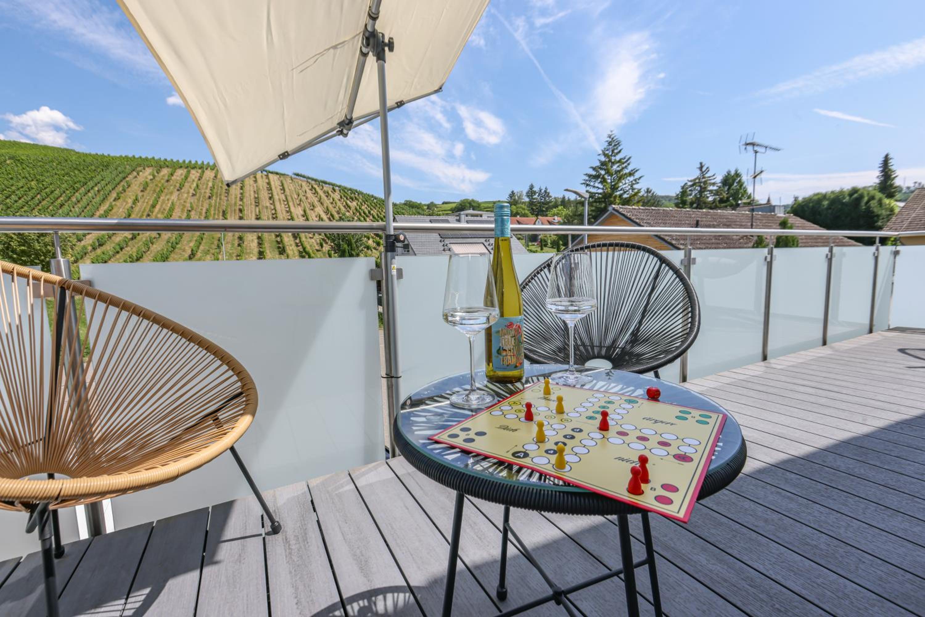 Penthouse-Wohnung I 100 qm I Blick auf die Weinreben I Nespresso I EMMA Matratzen