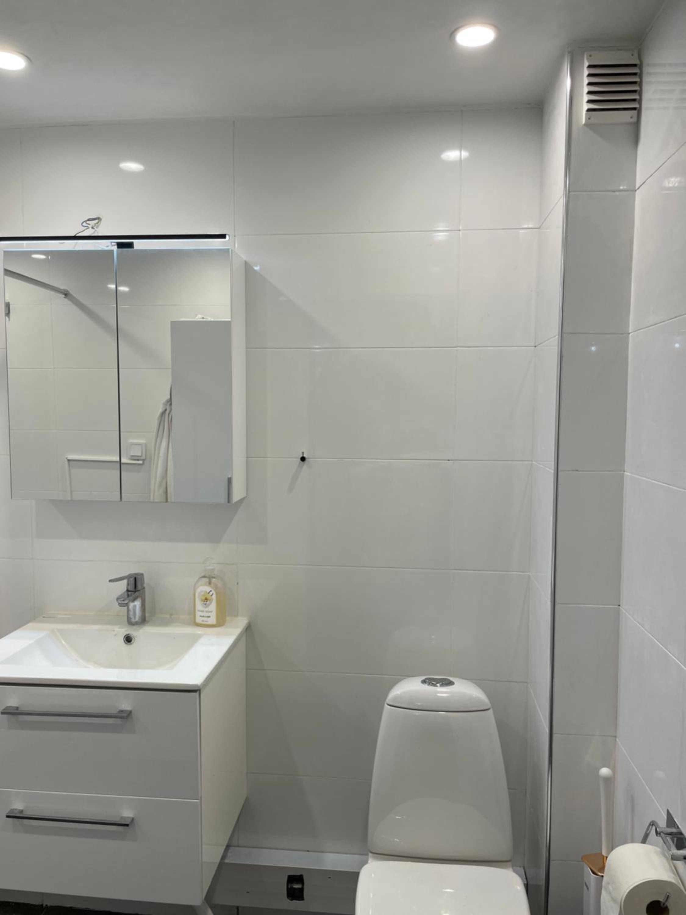 Central Apartment with 3 bedrooms view 3