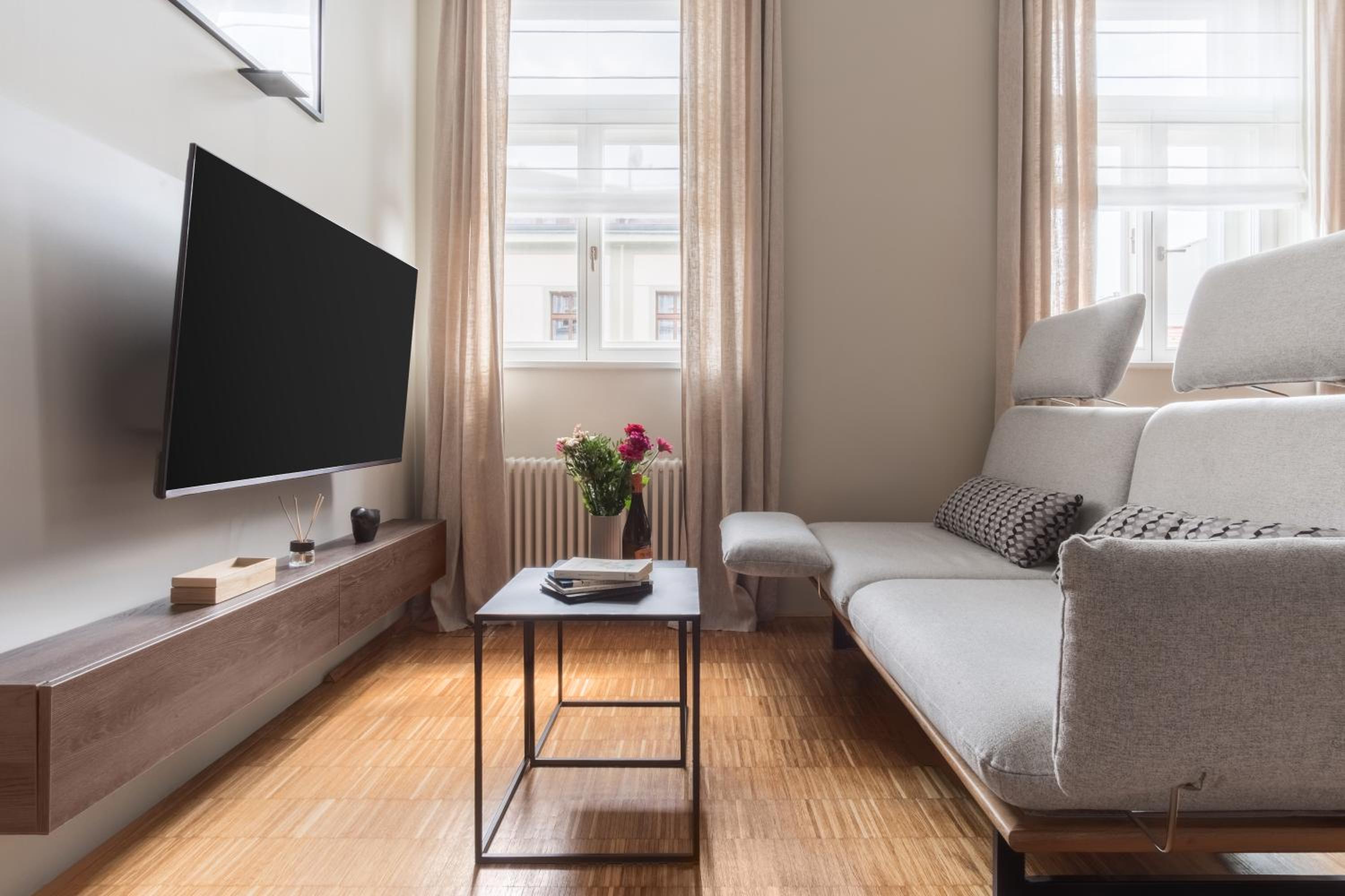 Prague Days - Loft with Garage and Workspace right next to Wenceslas Square