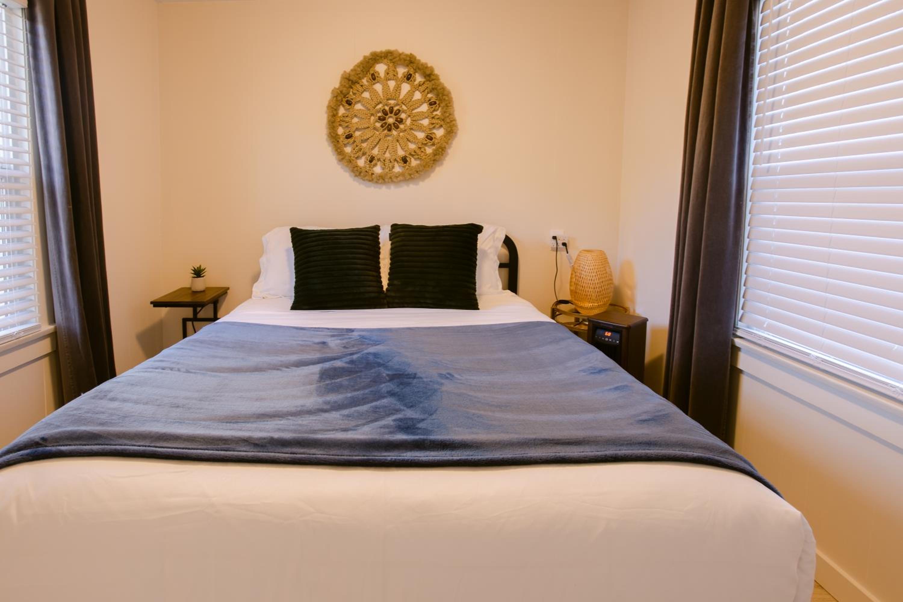 Waterfront River Apartments view 3