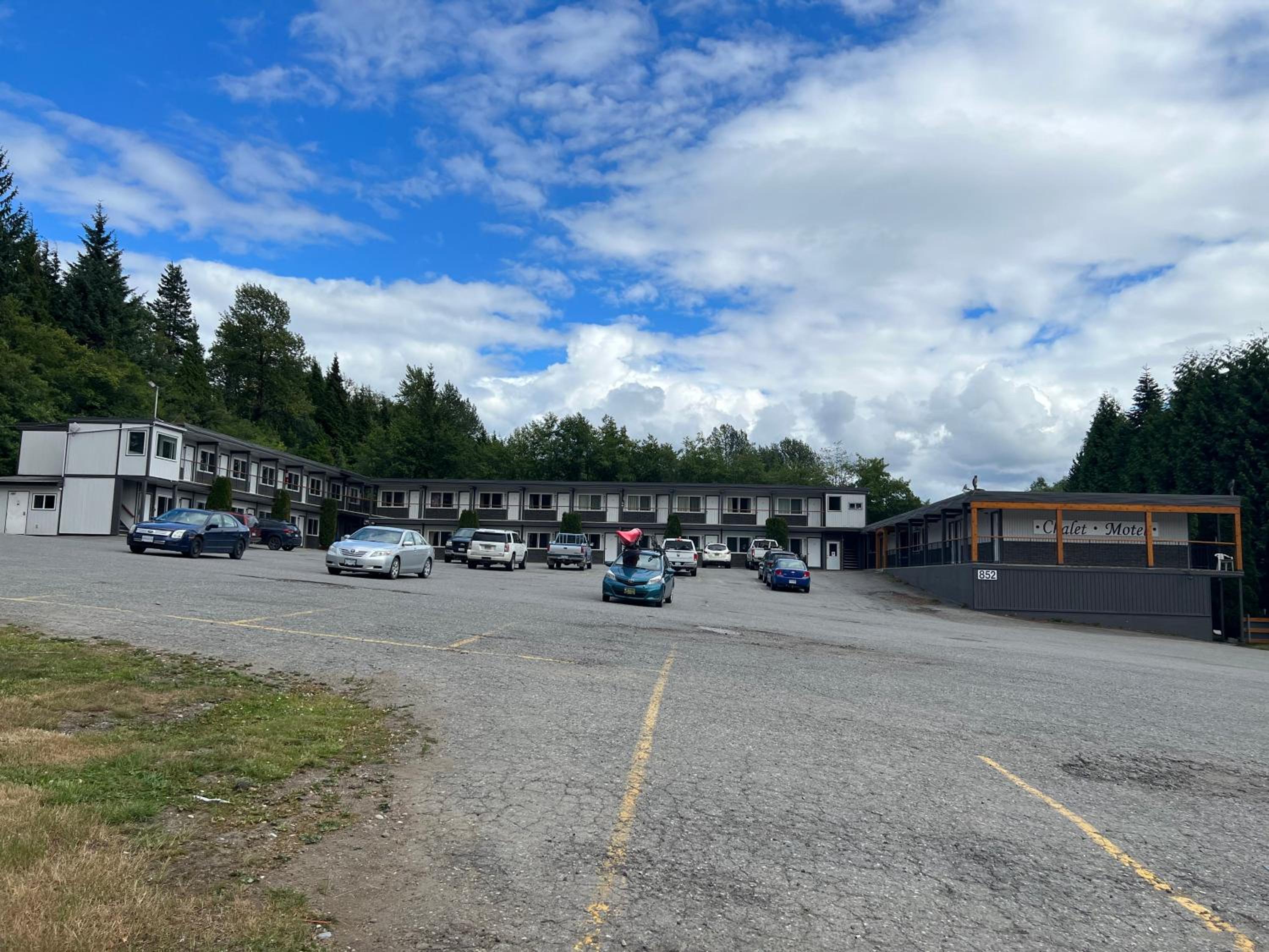 Chalet Inn