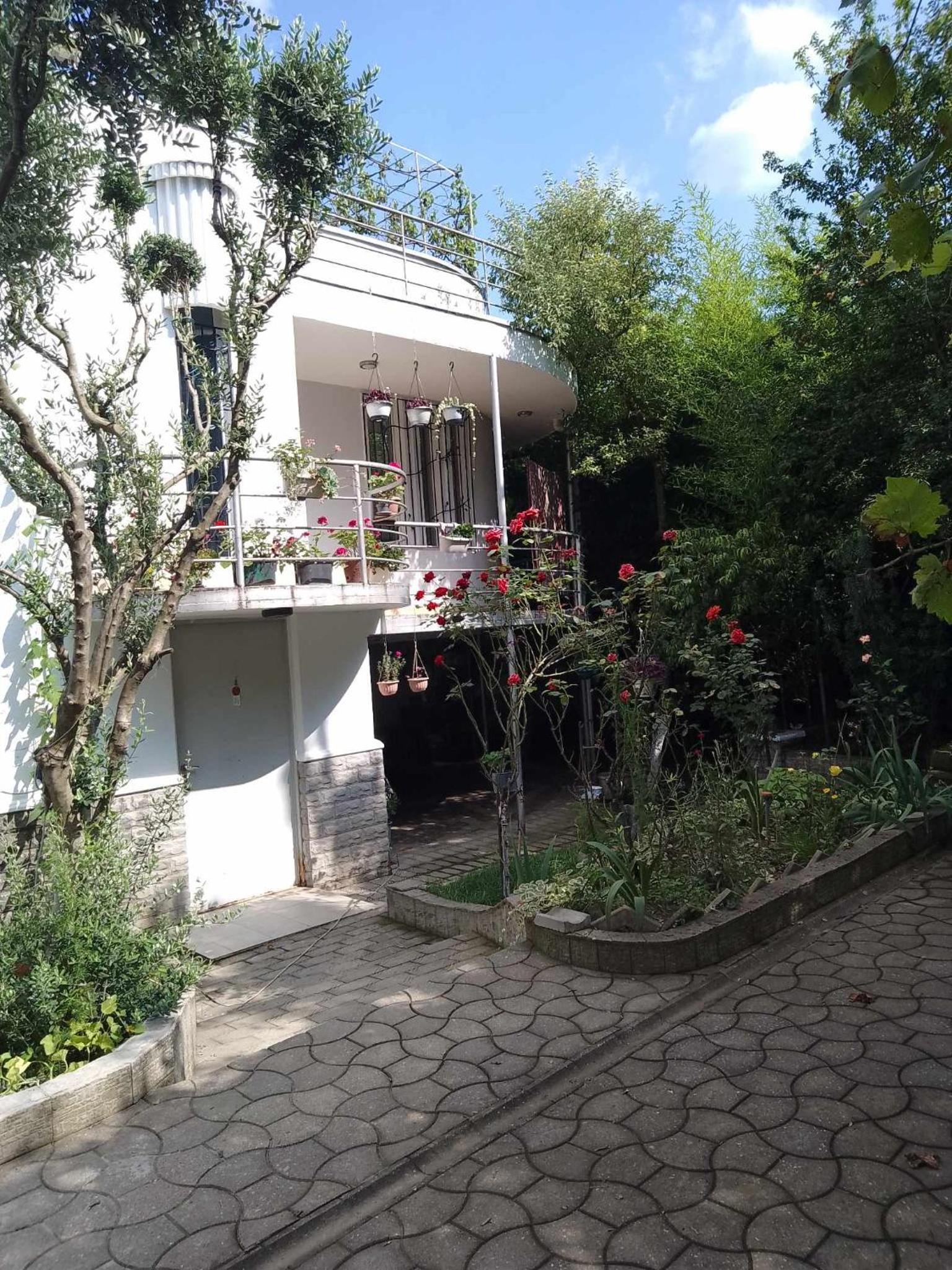 Umbrella Kutaisi - Guest house view 5
