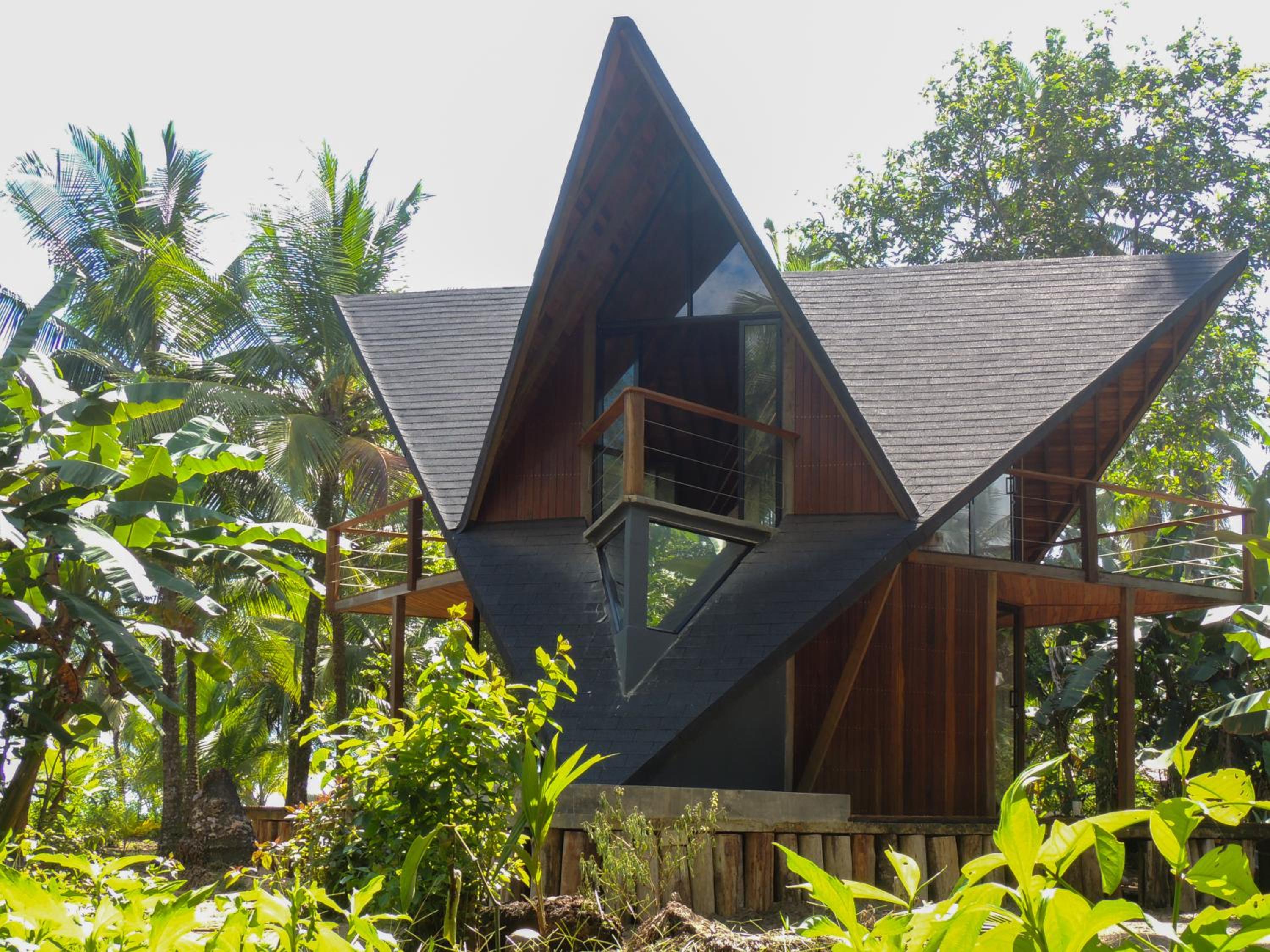 Almara House