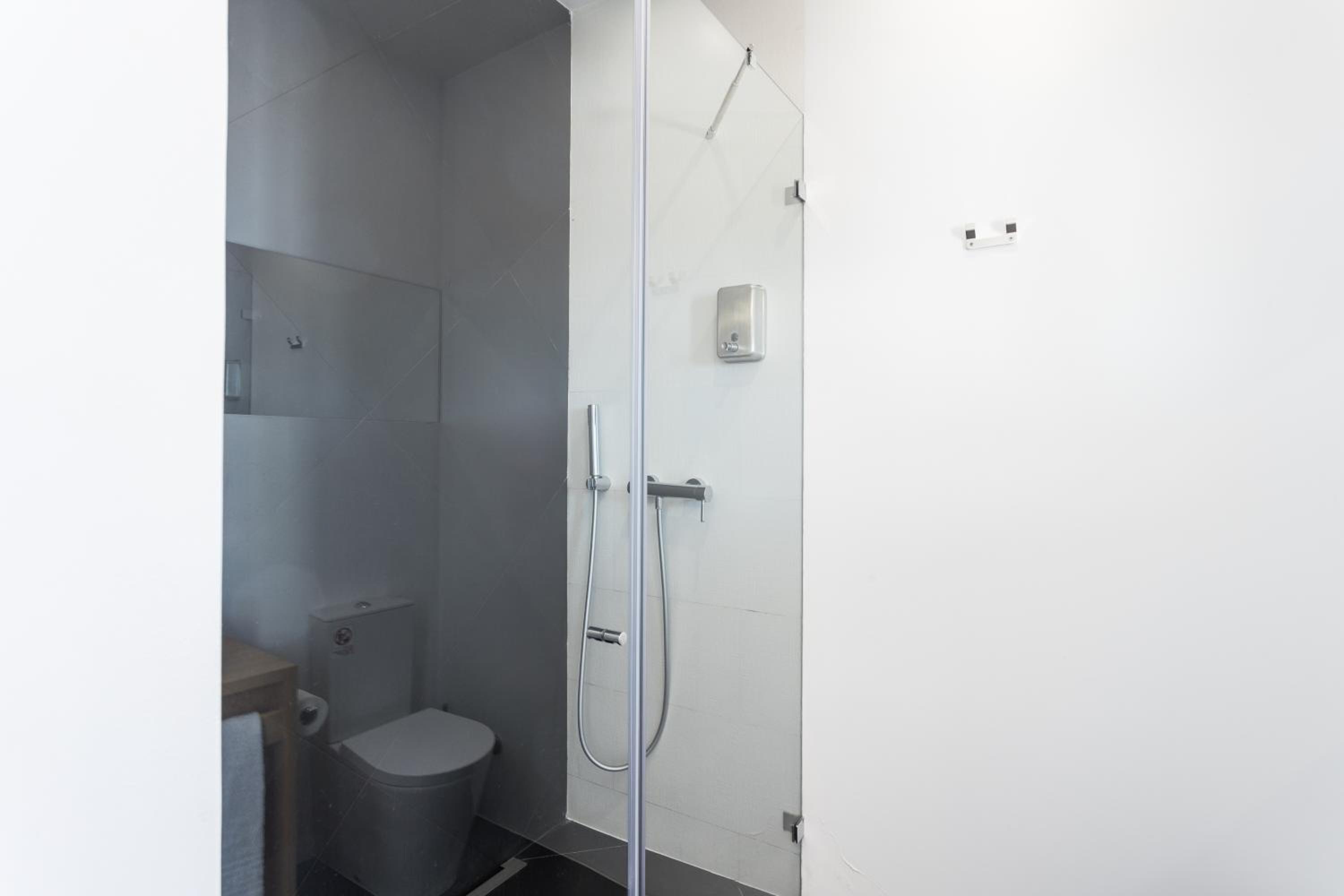Lisbon Airport Suites