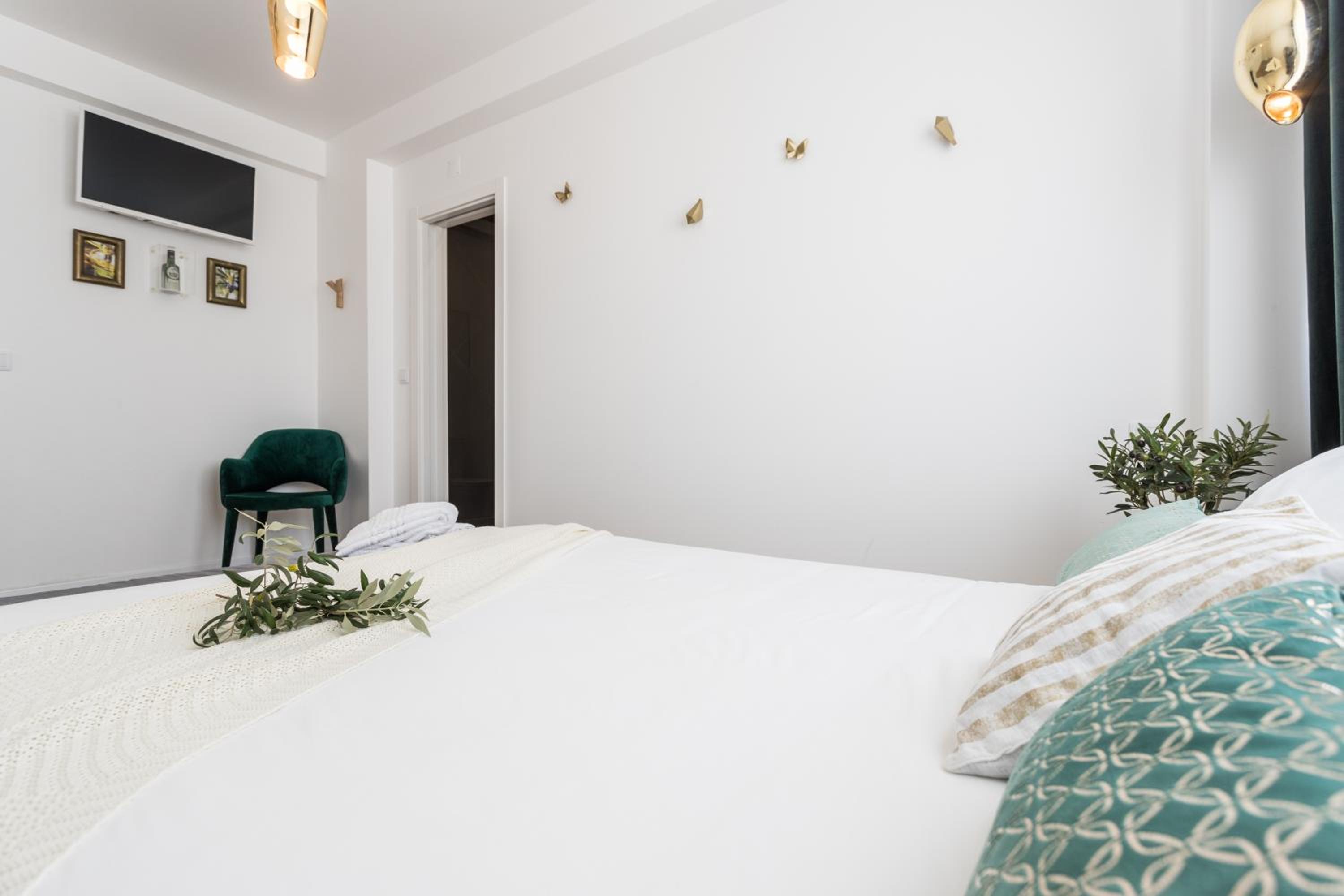 Lisbon Airport Suites