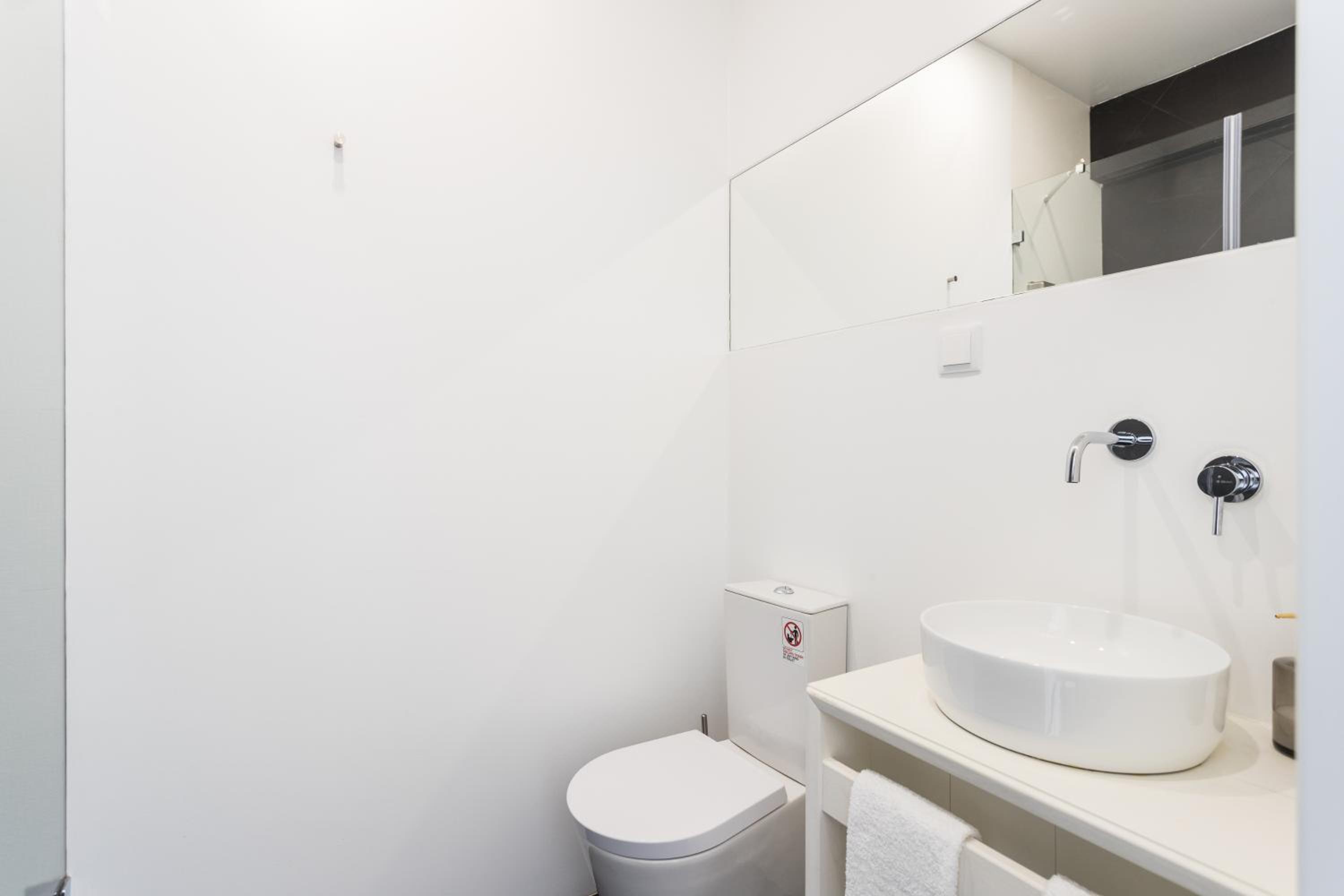 Lisbon Airport Suites