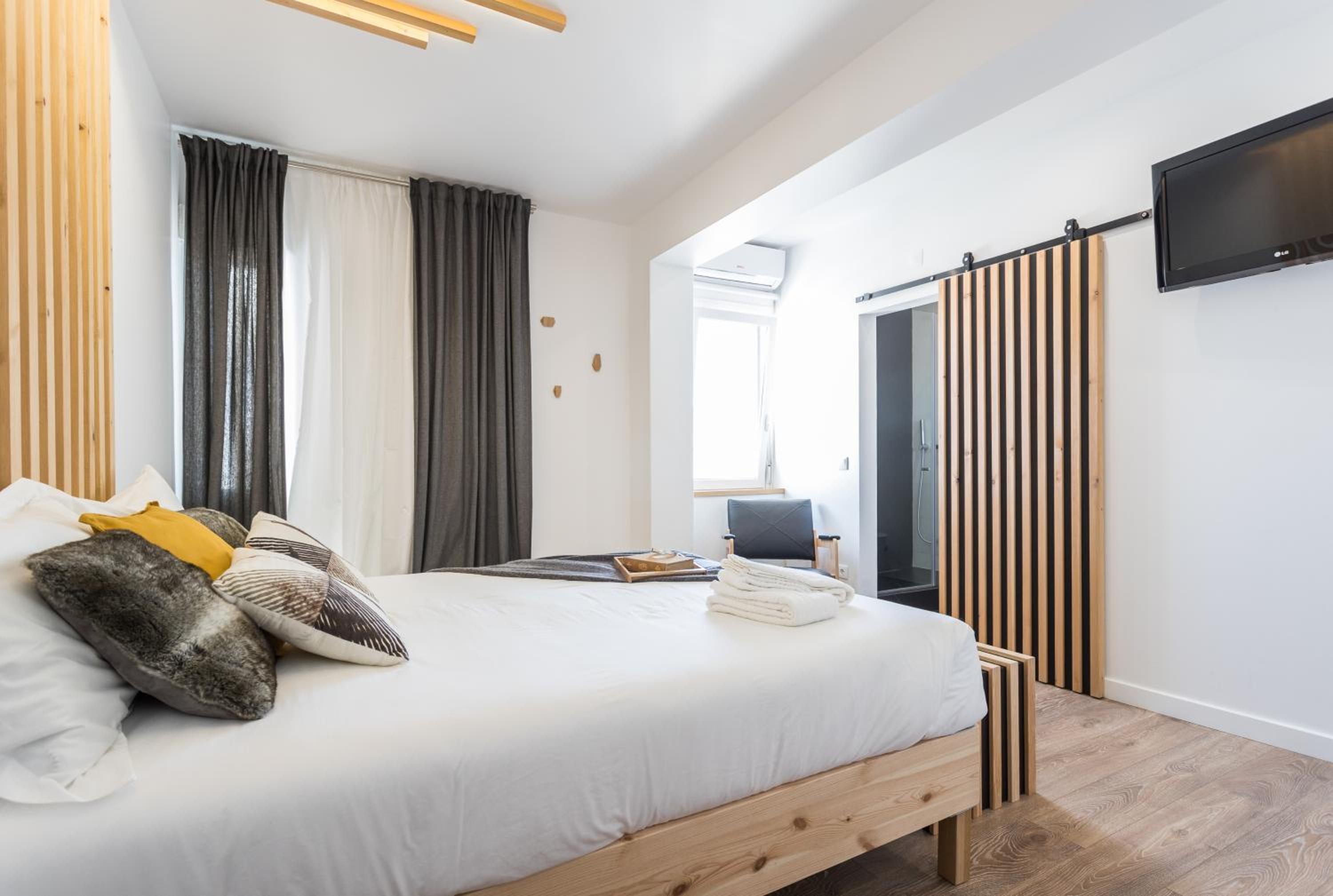 Lisbon Airport Suites